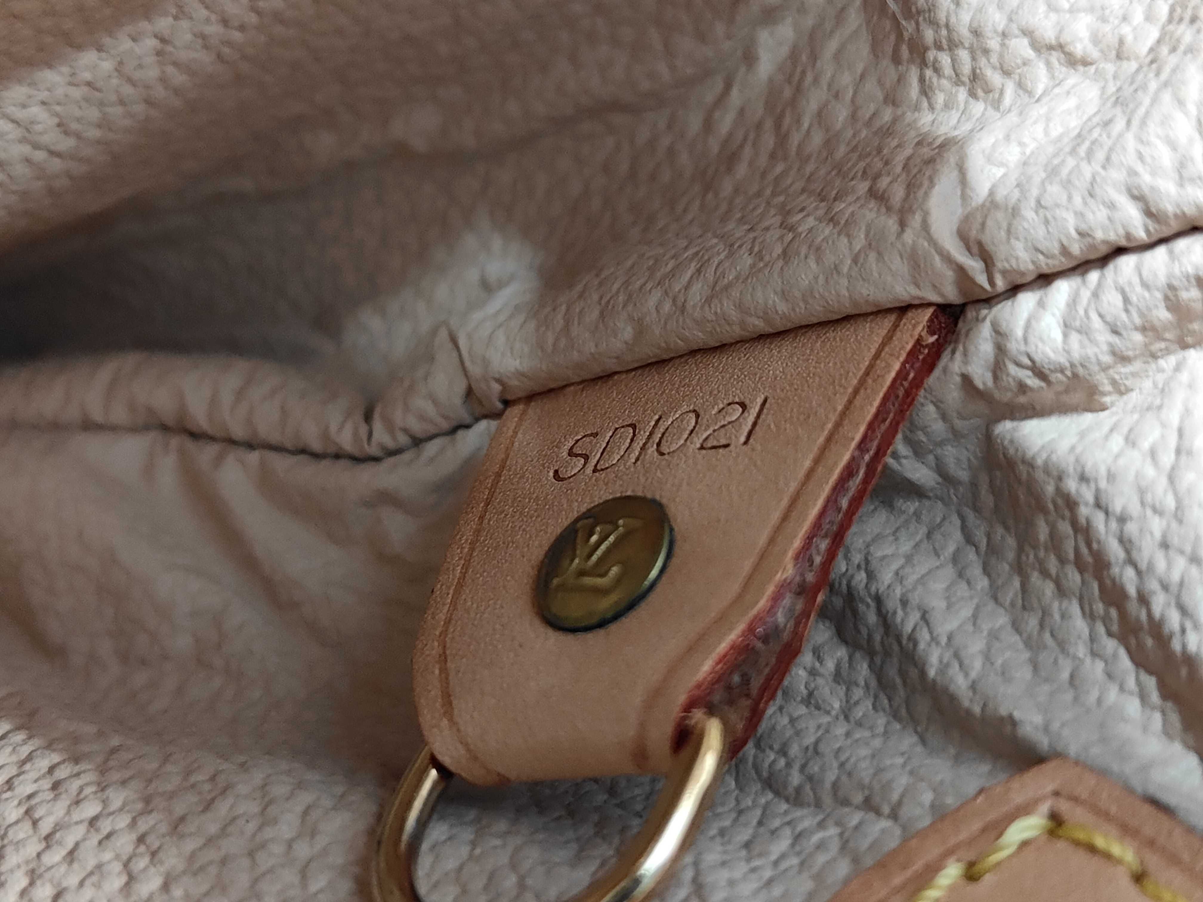 Monogram LV Monogram Bucket PM Handbag M42238 Tote Bag — view 10