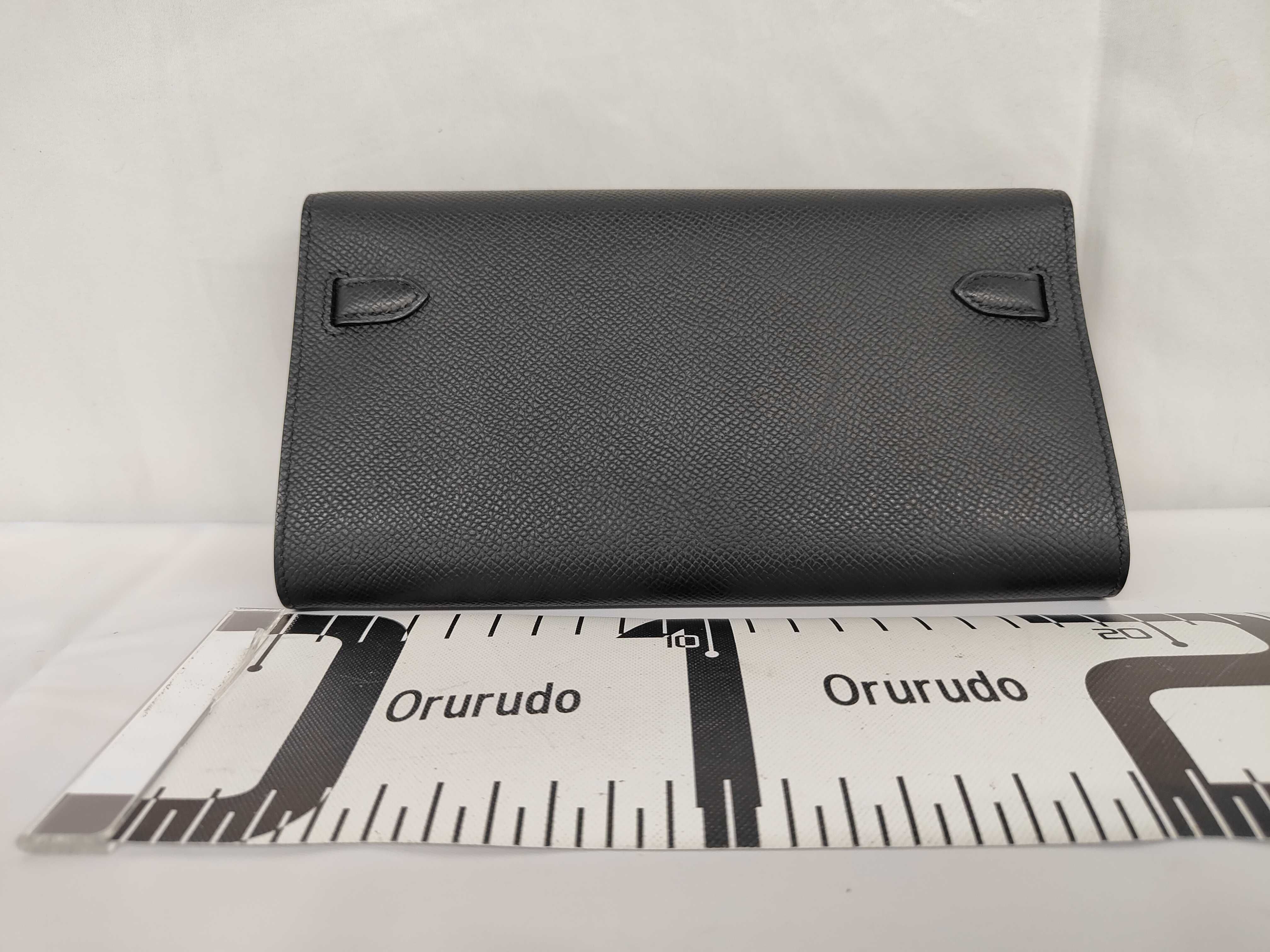 Kelly Wallet To Go, Veau Epsom leather, silver hardware, K: 2025 model year wallet — view 2