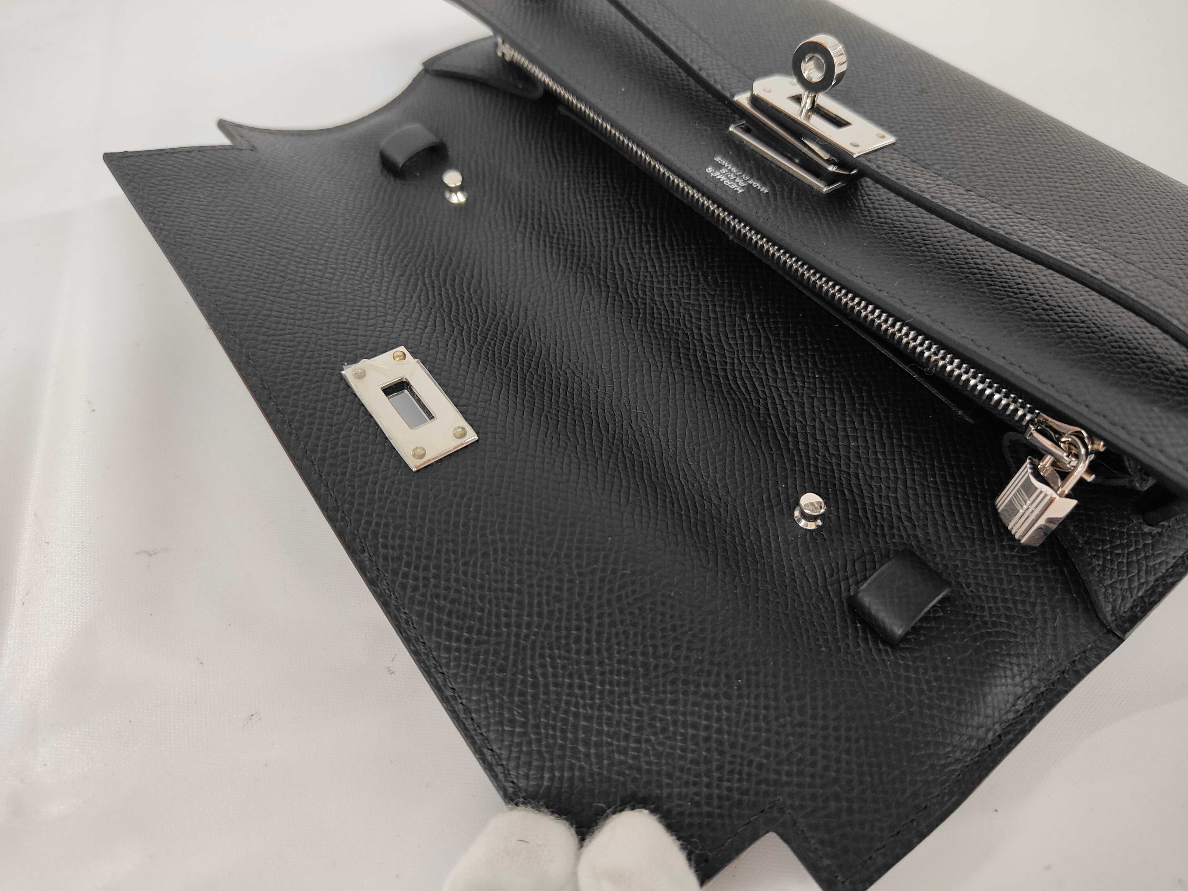 Kelly Wallet To Go, Veau Epsom leather, silver hardware, K: 2025 model year wallet — view 4