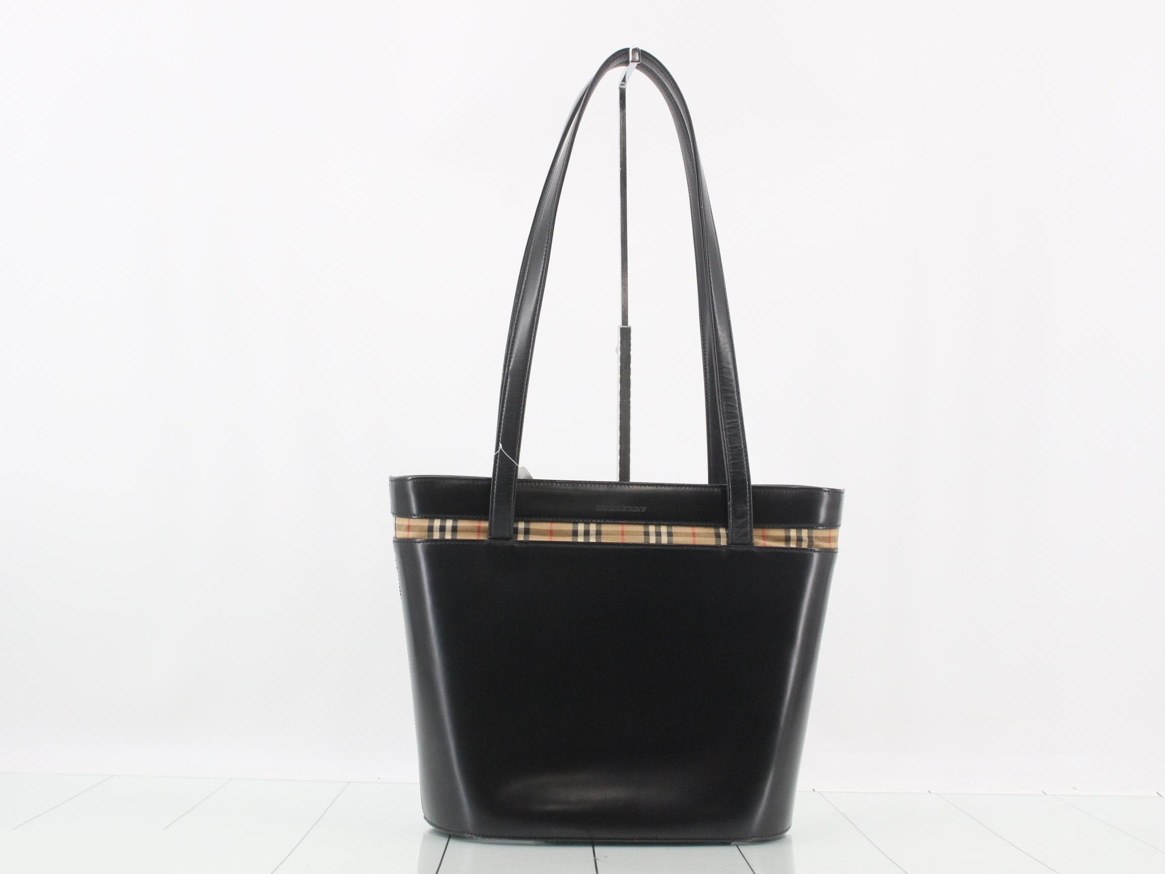 Other lines: Bags/Tote bags, Black
