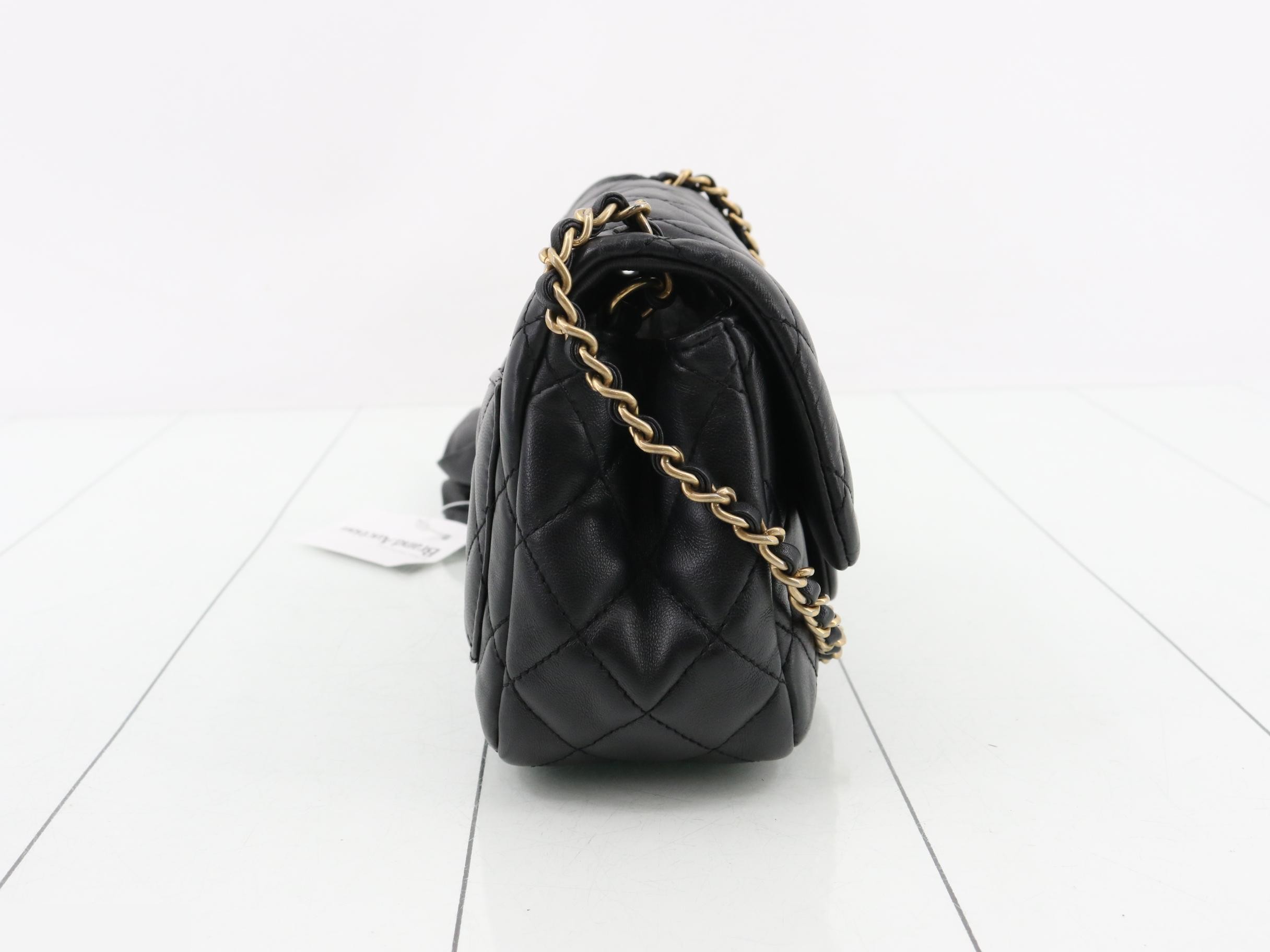 Matelassé Leather Turnlock Chain Shoulder Bag — view 4