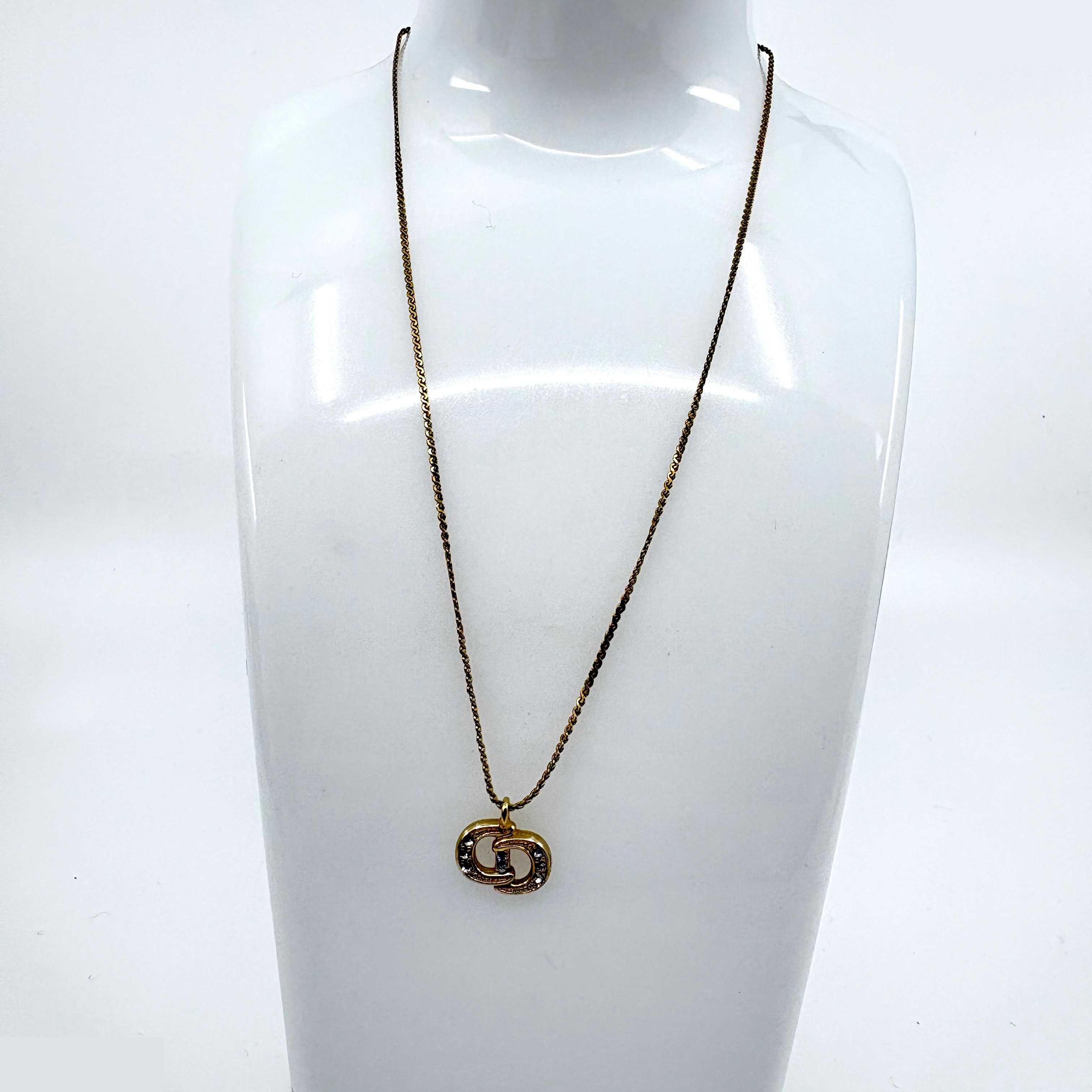 Trotter (precious metal) necklace pendant, chain approximately 43 cm — view 2