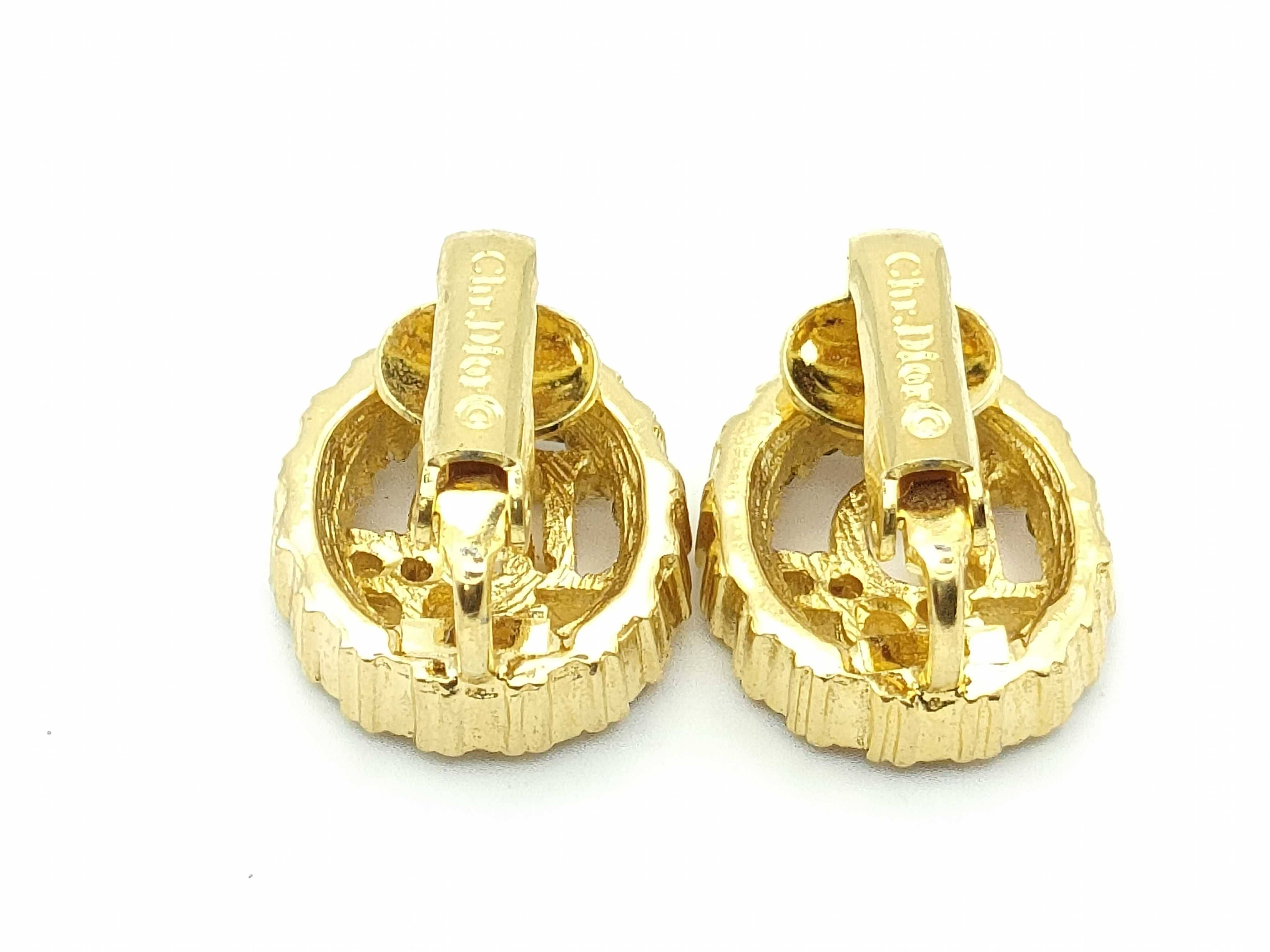 earrings — view 2