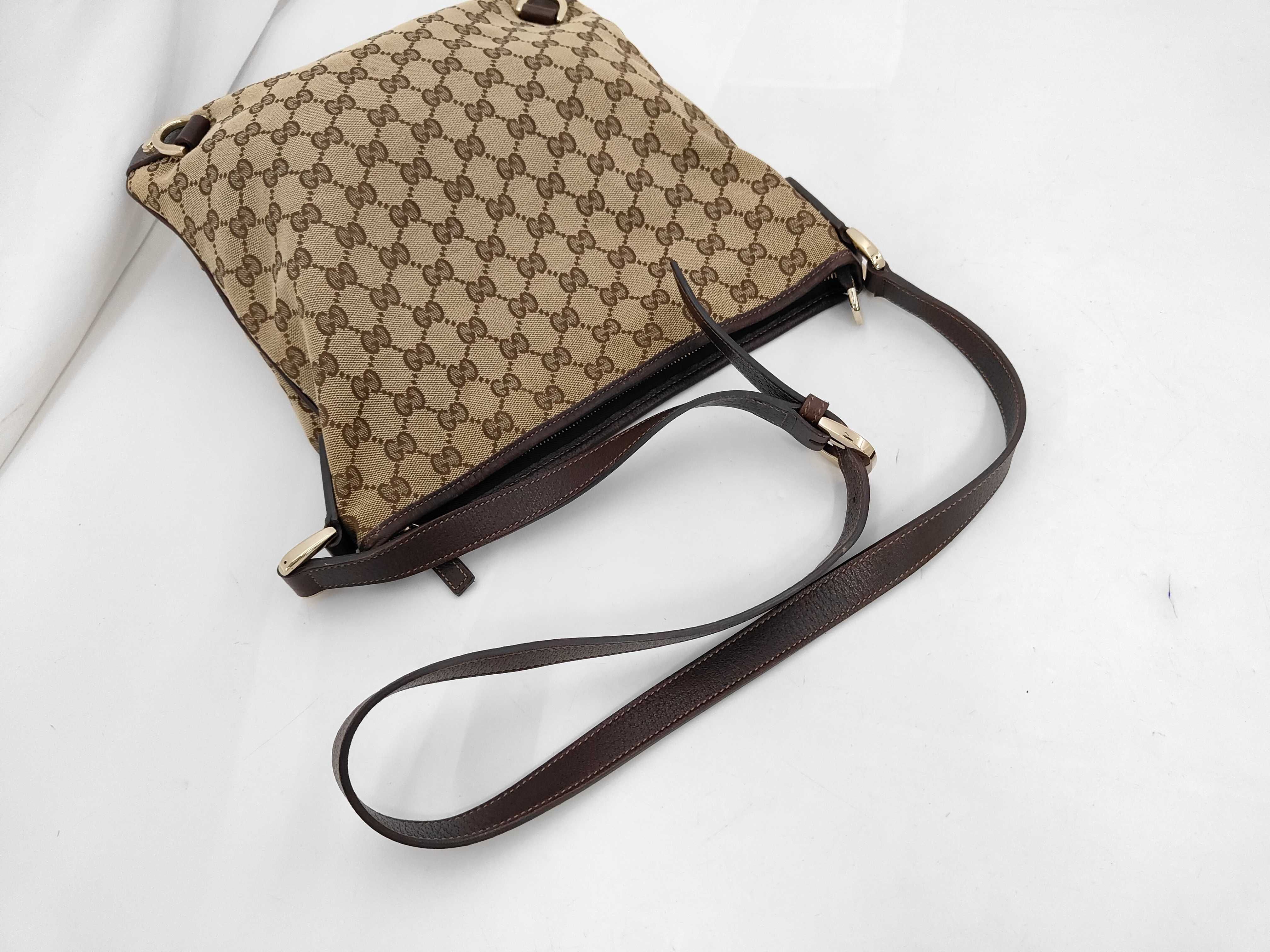 GG Canvas Shoulder Bag — view 7