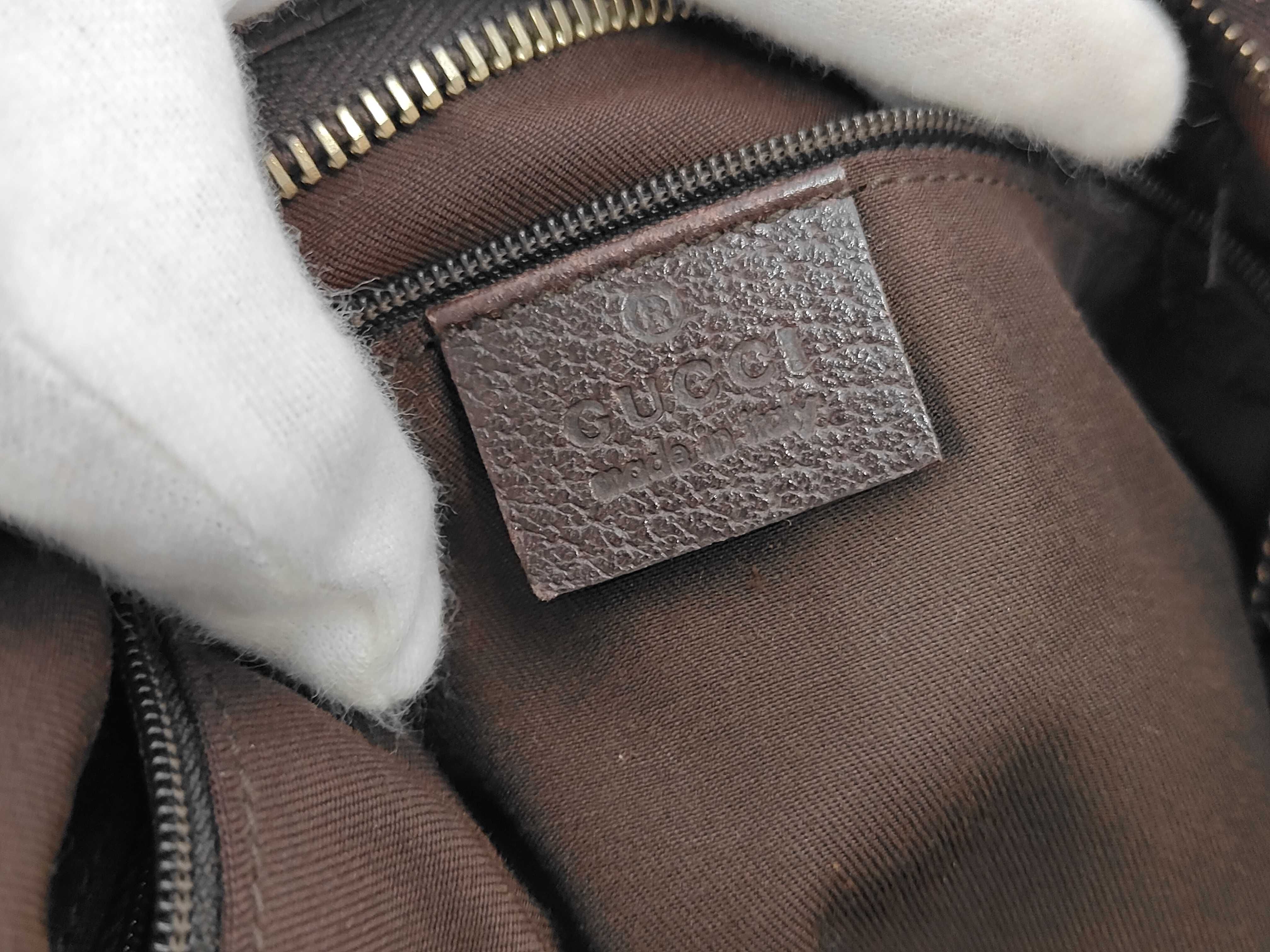 GG Canvas Shoulder Bag — view 10