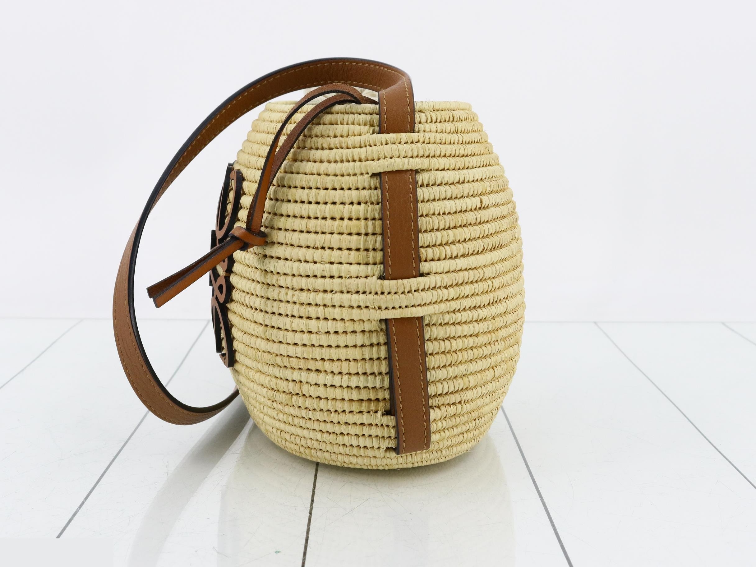 Other lines: Bags & Shoulder Bags - Beehive Raffia Basket Bags — view 3