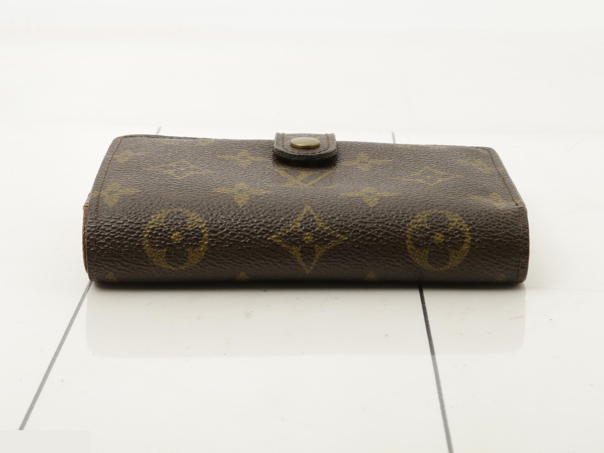 Monogram Portemonnaie Viennois Bi-fold Wallet — view 3
