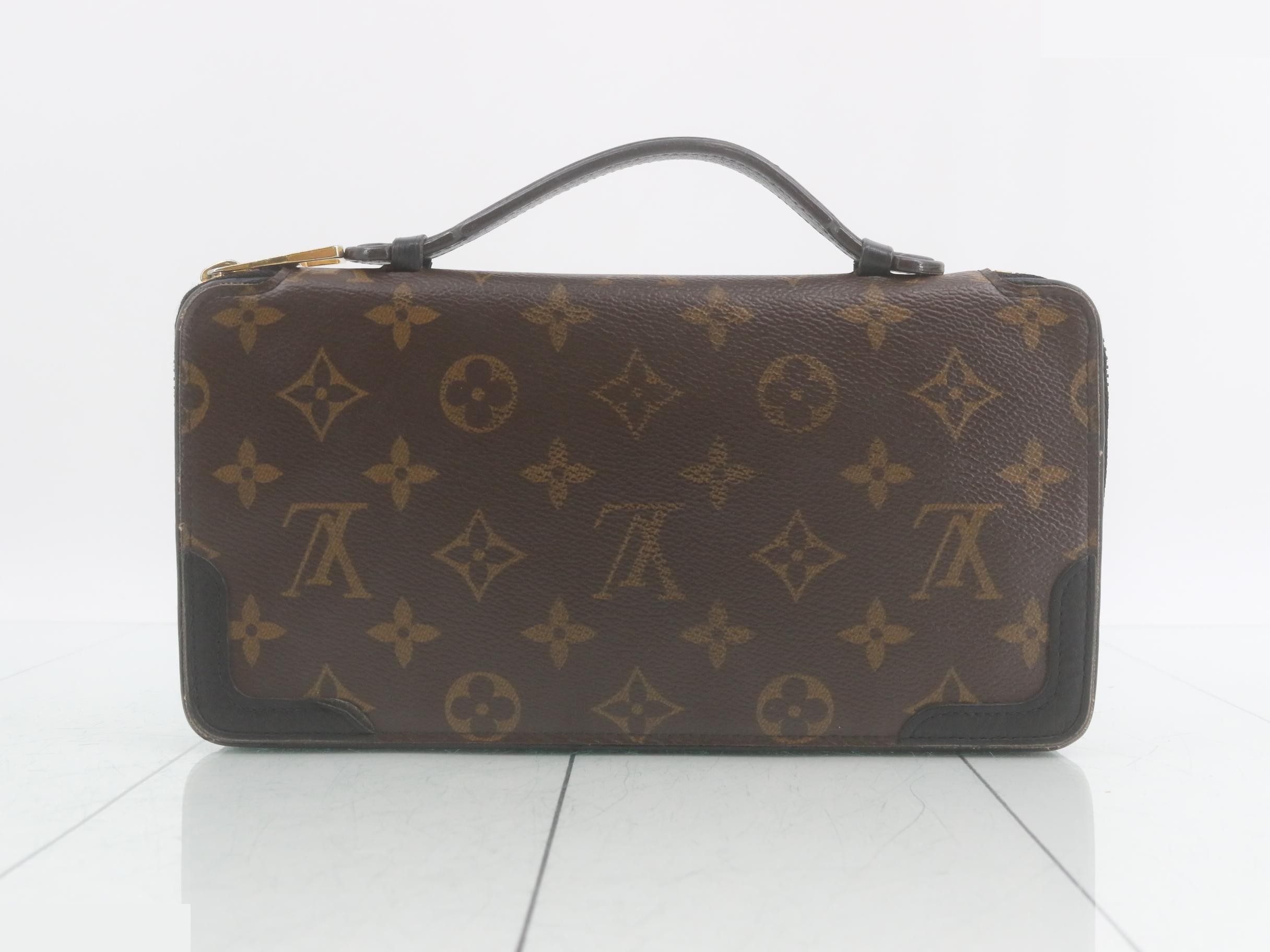 Monogram Macassar Case — view 2