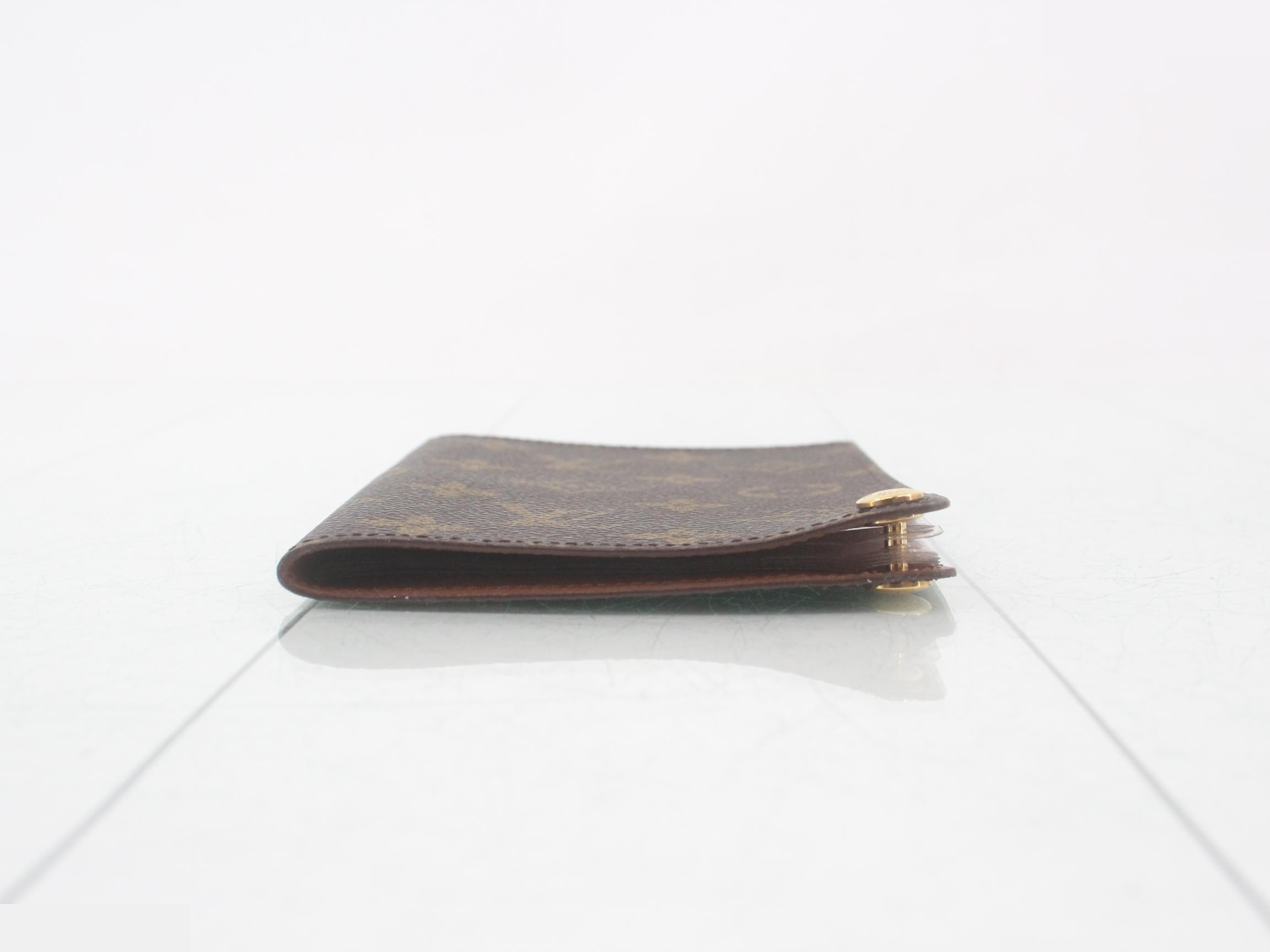Vintage photo case — view 3