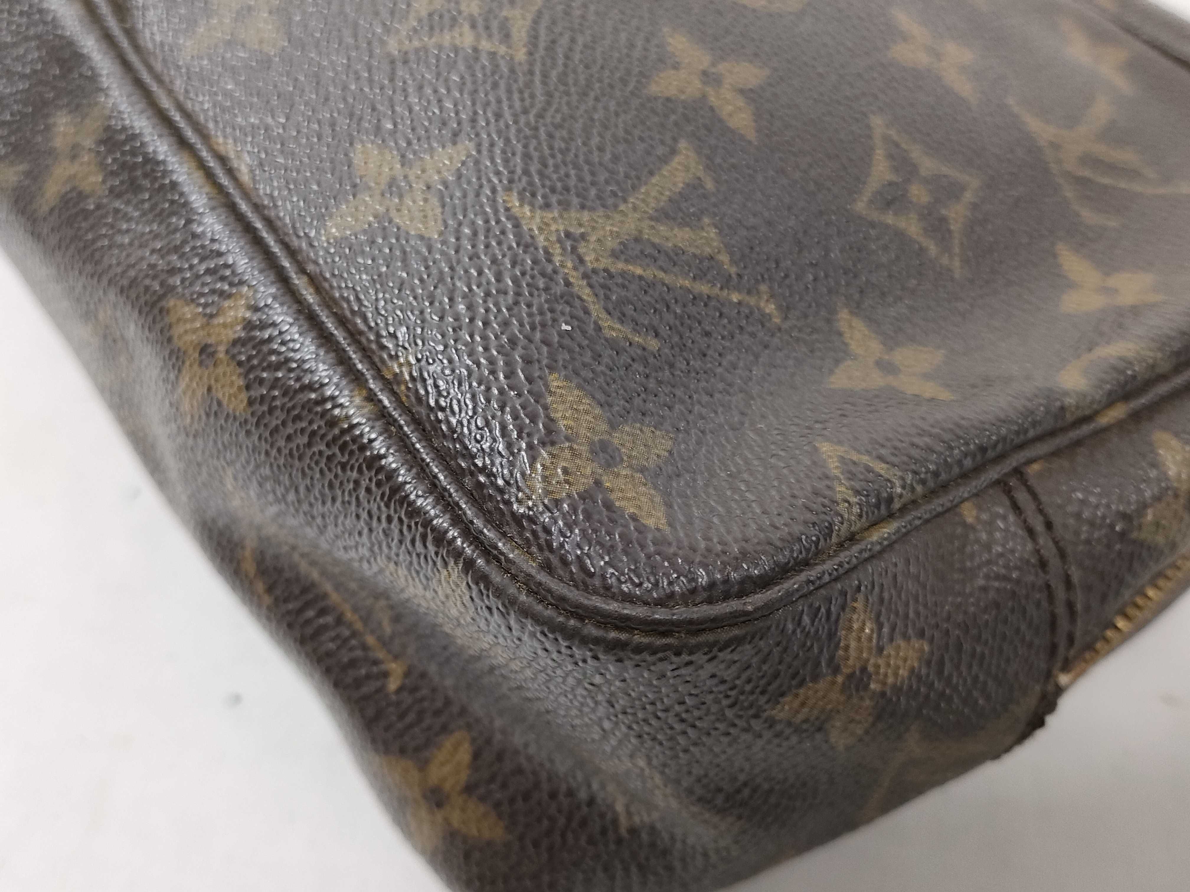 Monogram Louis Vuitton Pouch — view 4