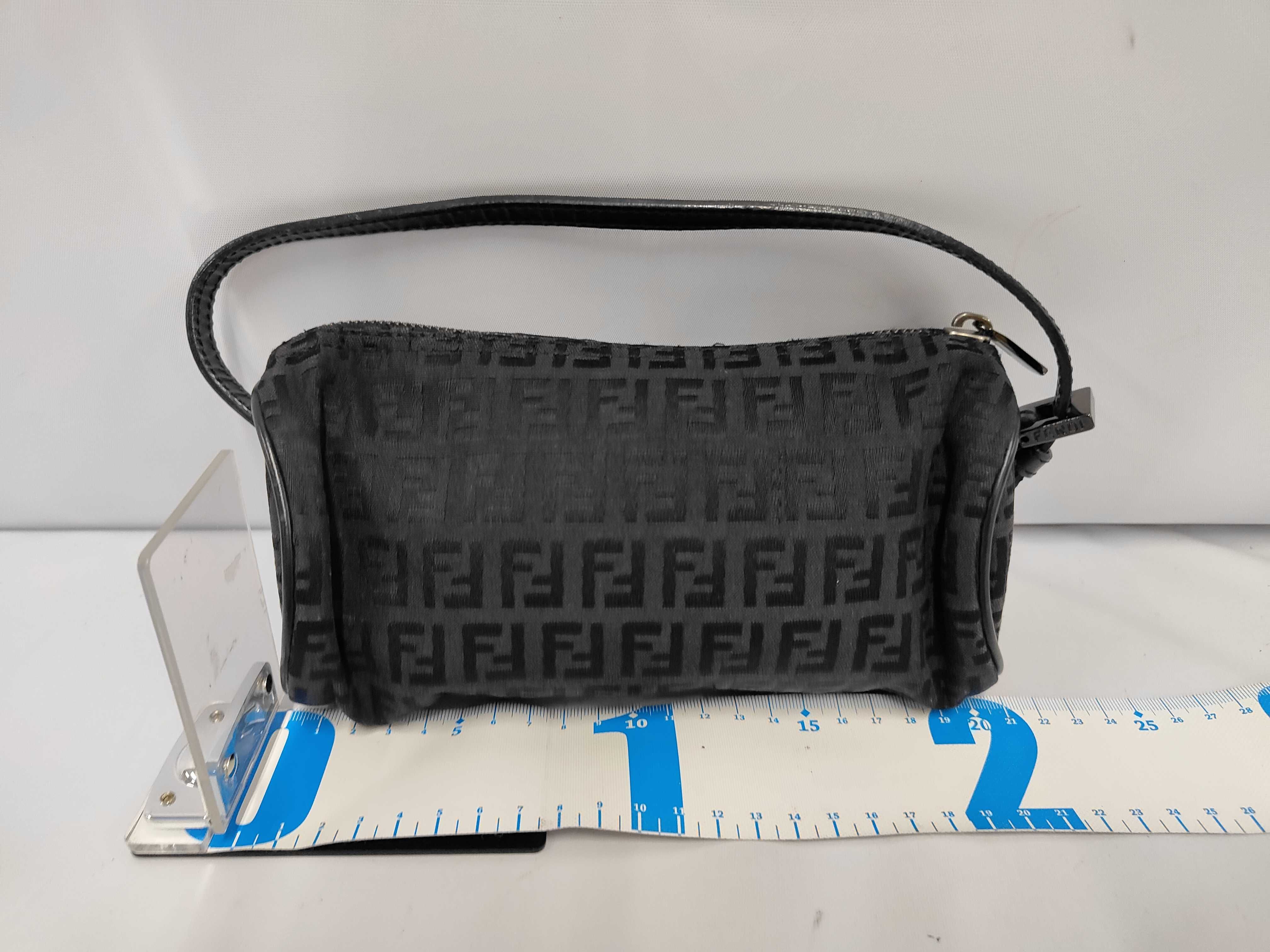 handbag — view 2