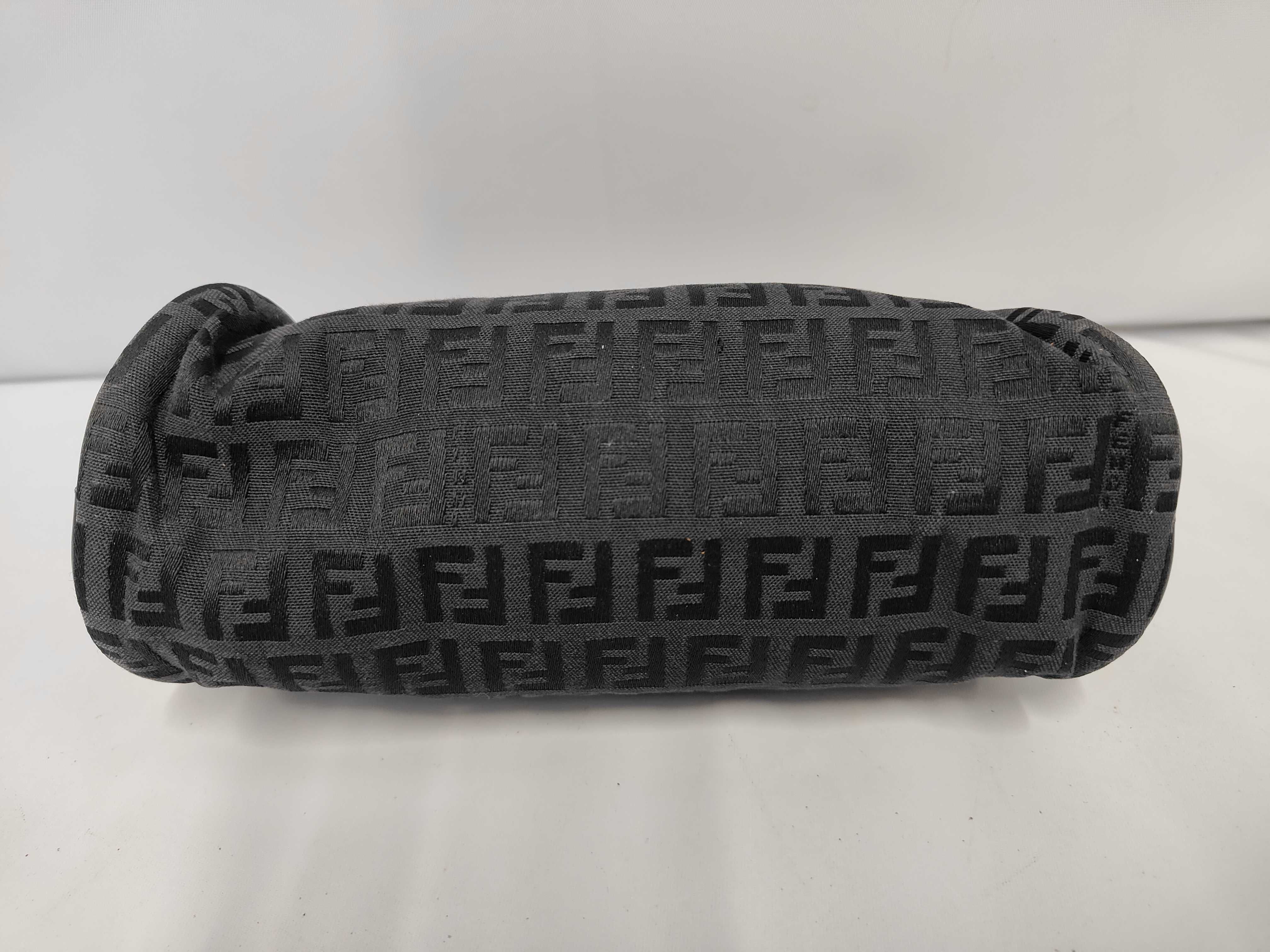 handbag — view 3