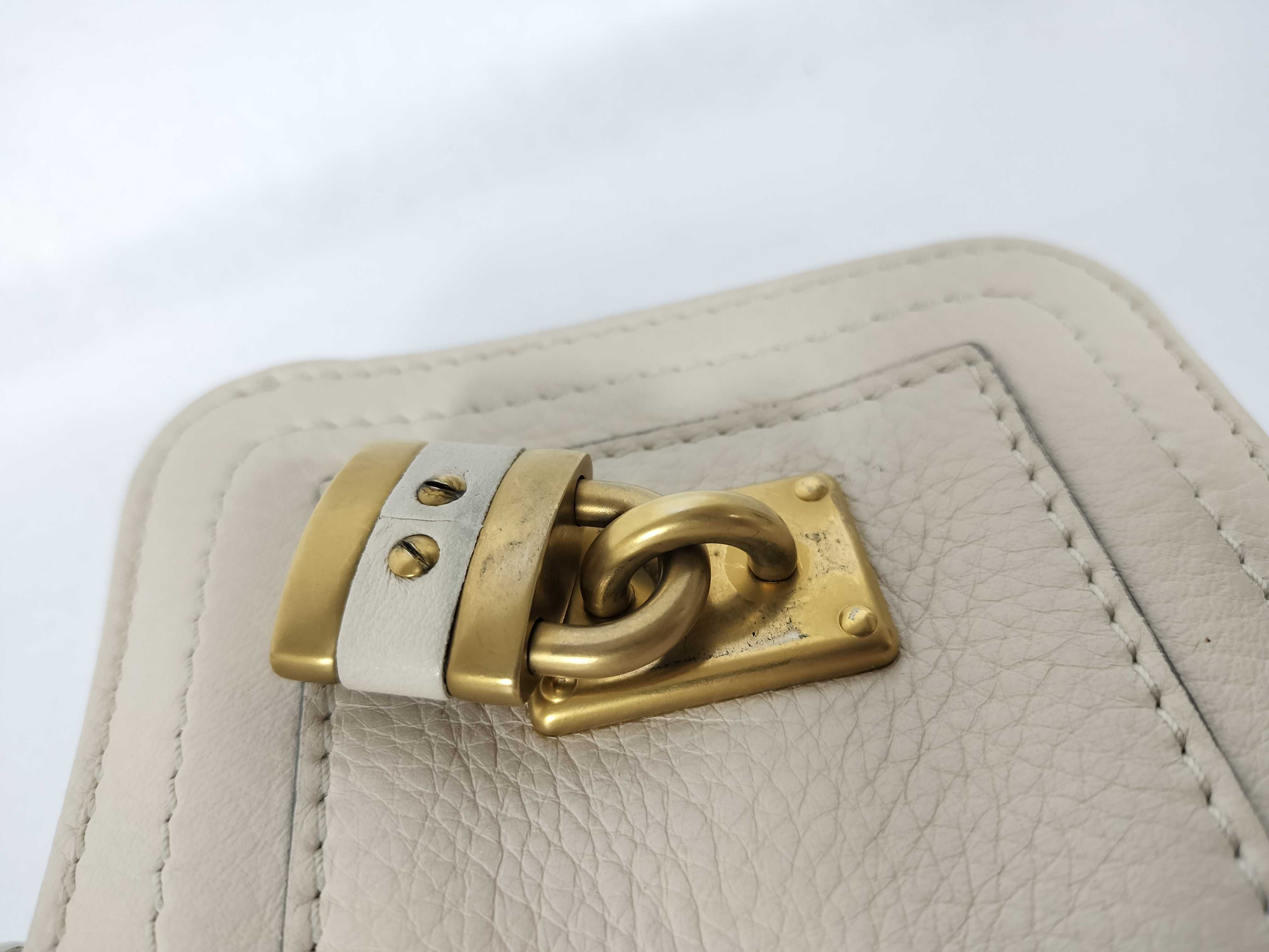 leather folding wallet with padlock, Paddington design. — view 7