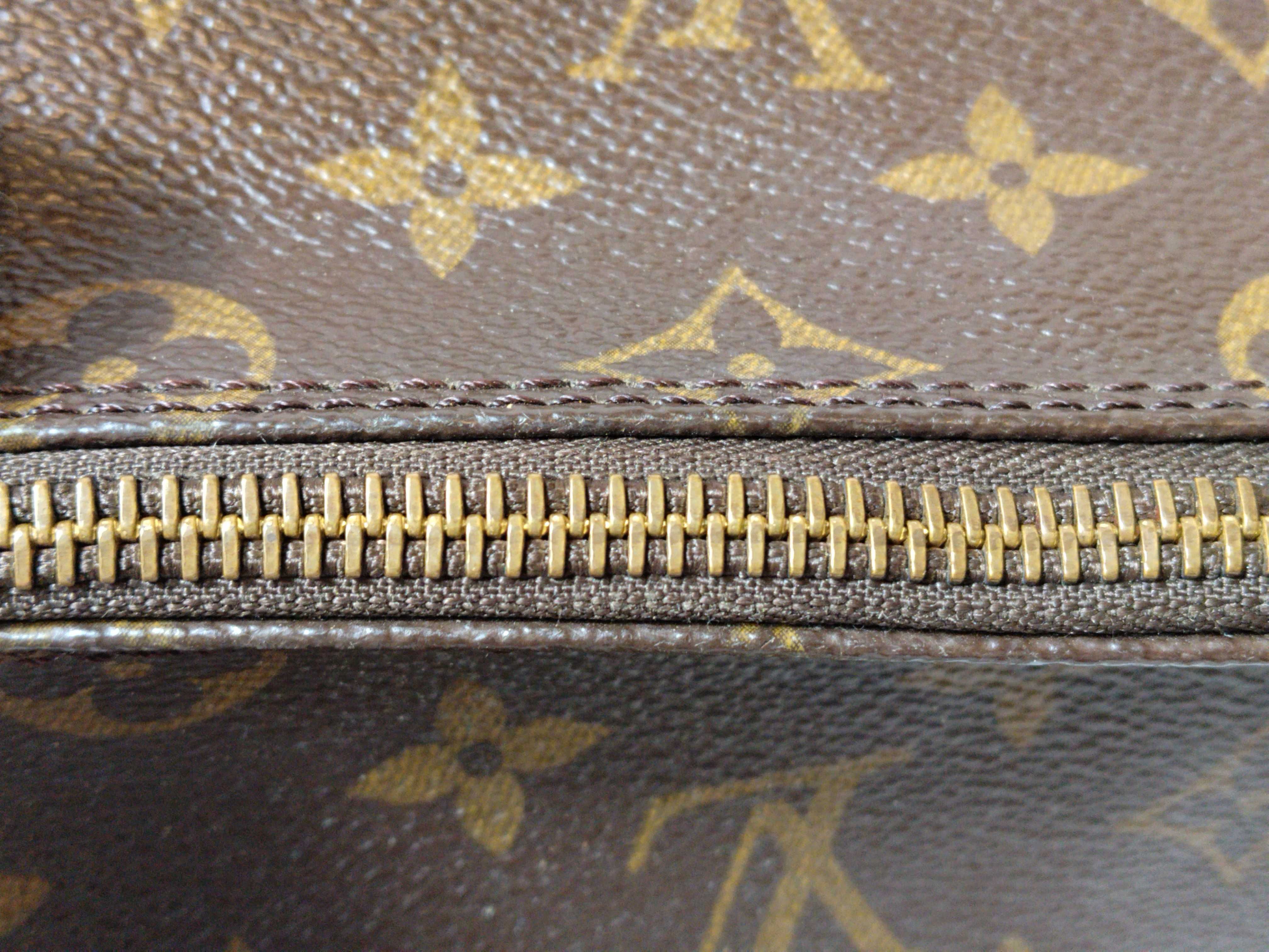 Monogram M51386 Papillon 26 (Old Model) Handbag — view 6