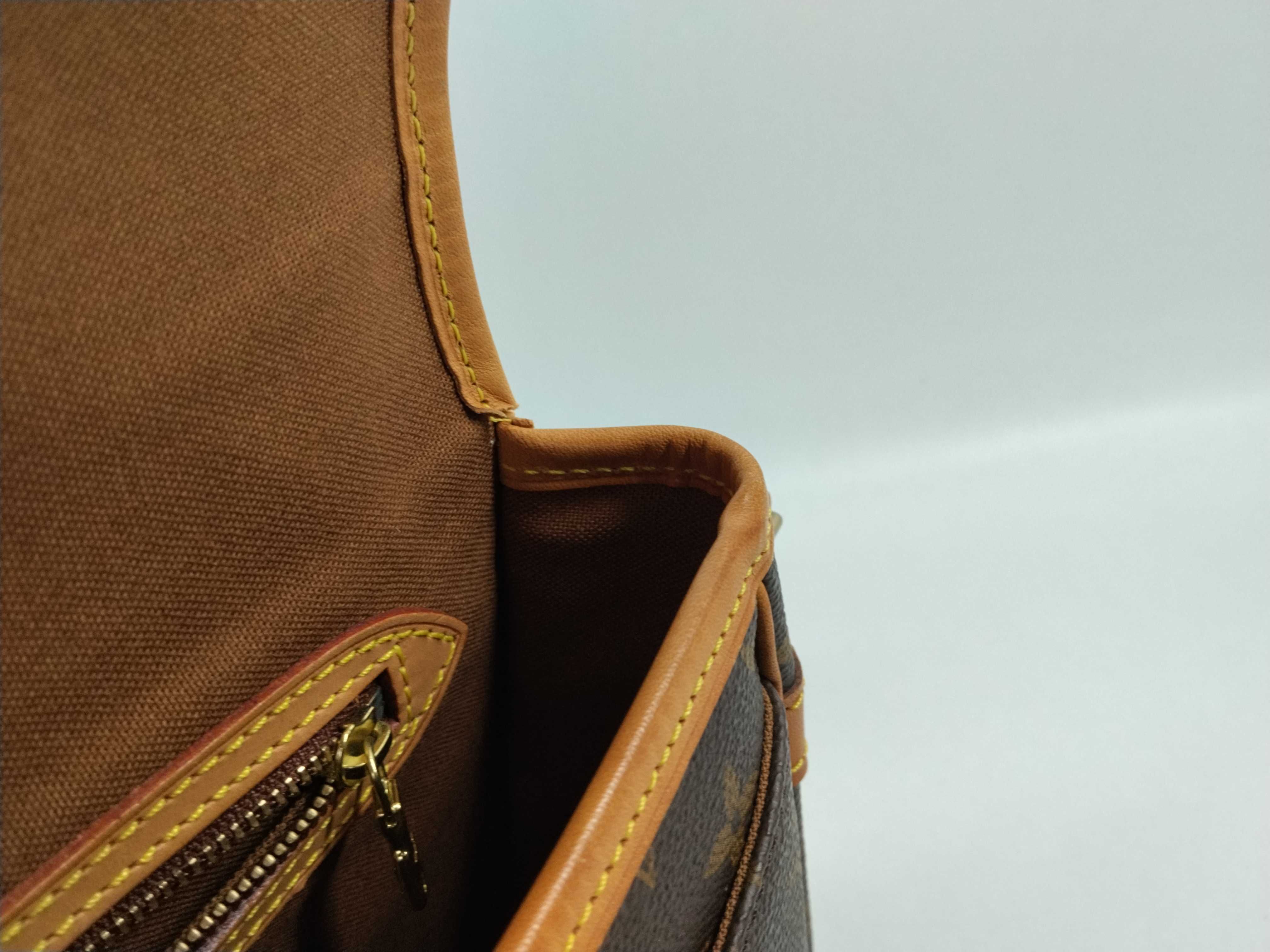 Monogram M42250 Sologne Shoulder Bag — view 12