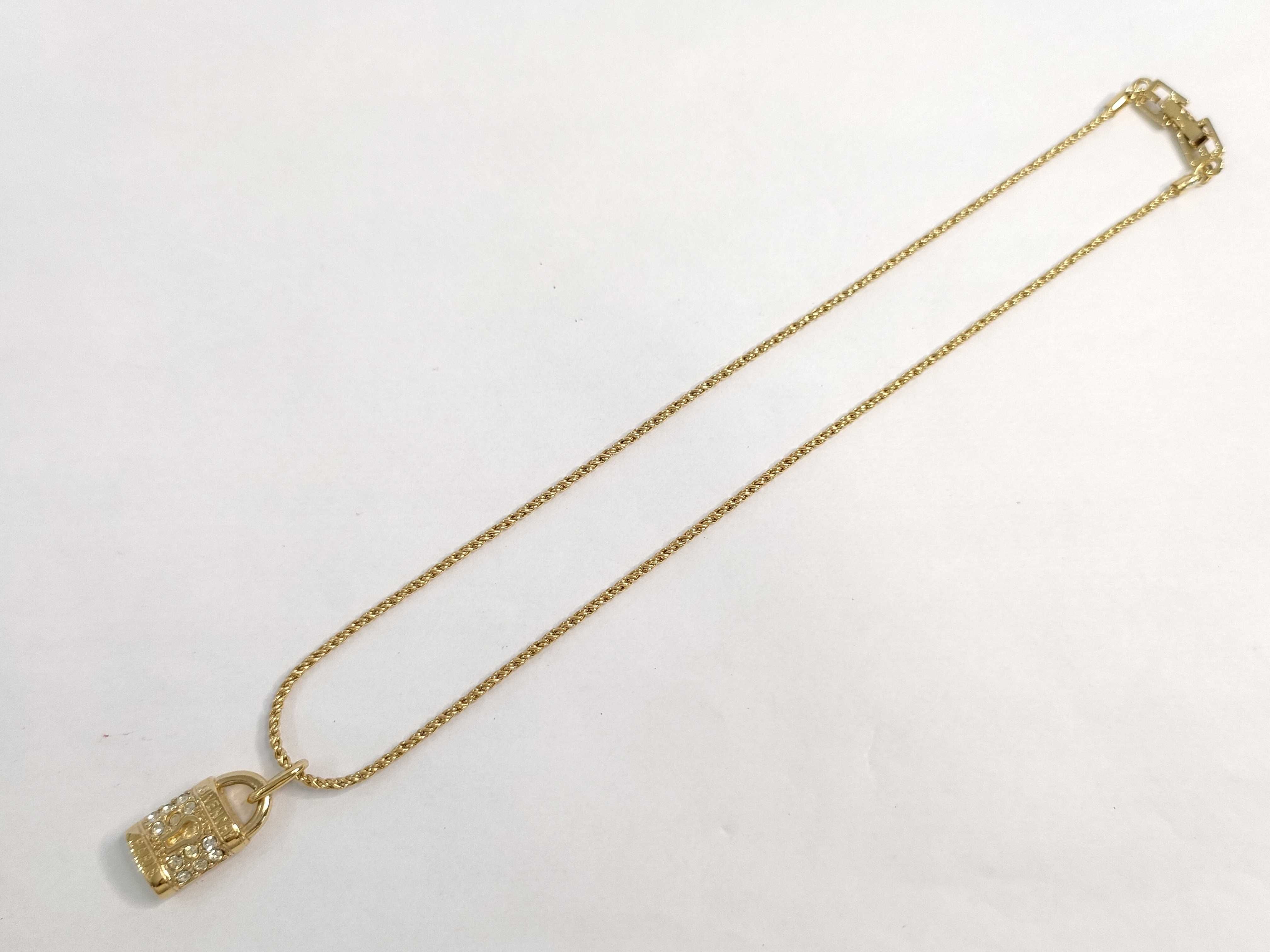 Necklace — view 9