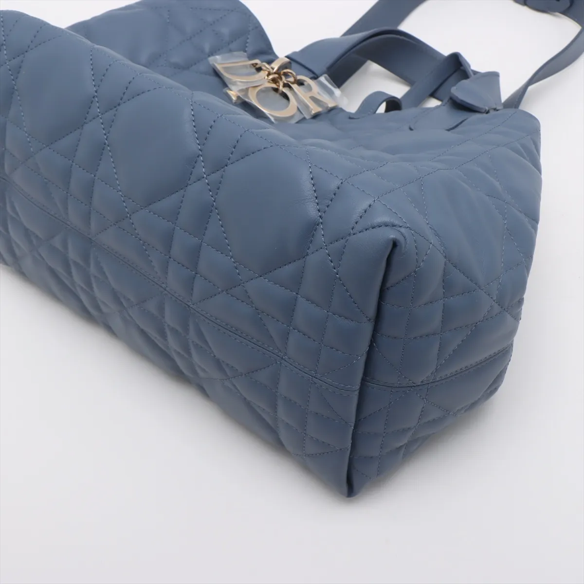 Macro Cannage Toujours Leather Handbag, Blue Star Mark — view 5