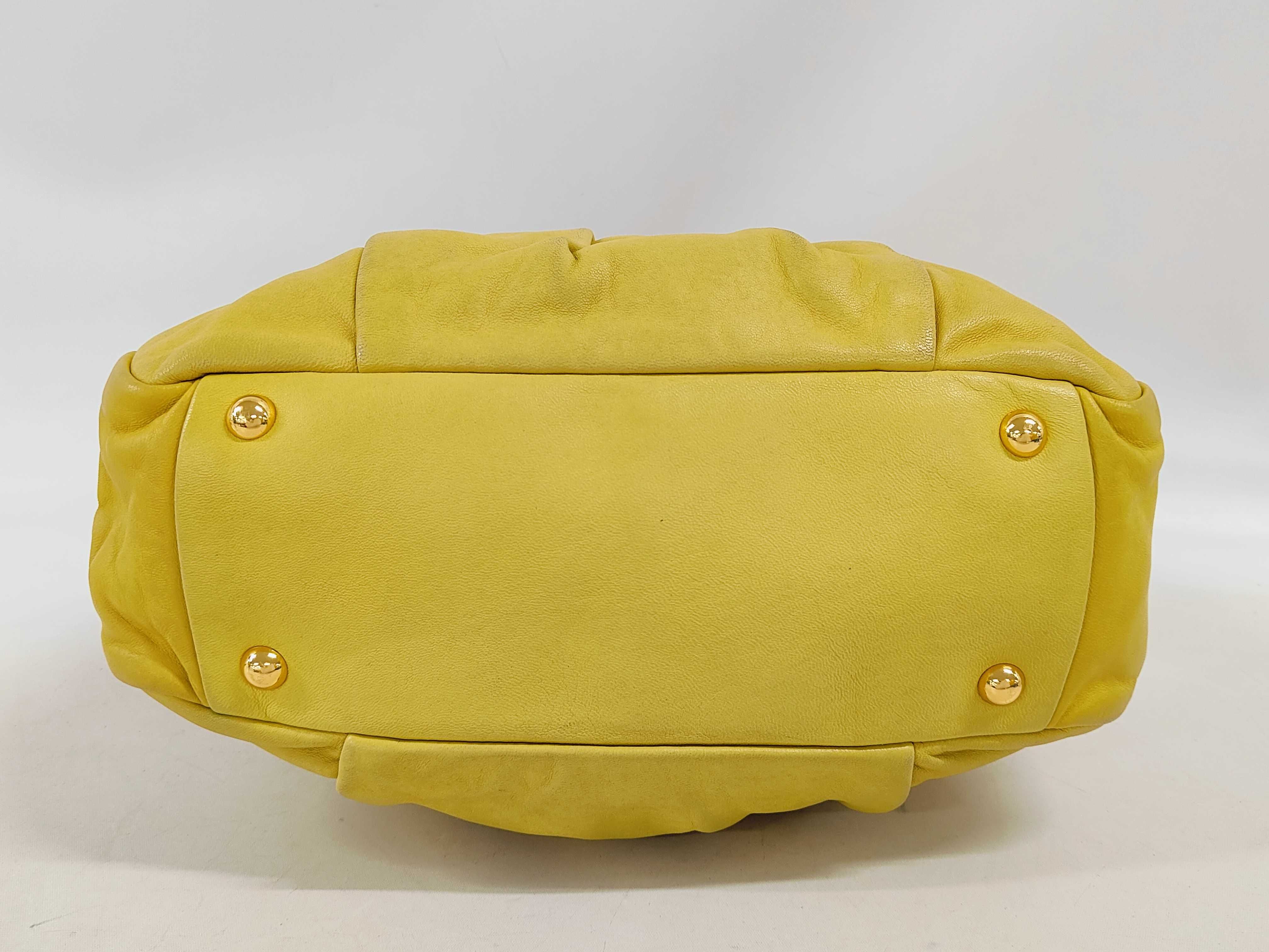 SG-Plong? gathered leather handbag, yellow. — view 4