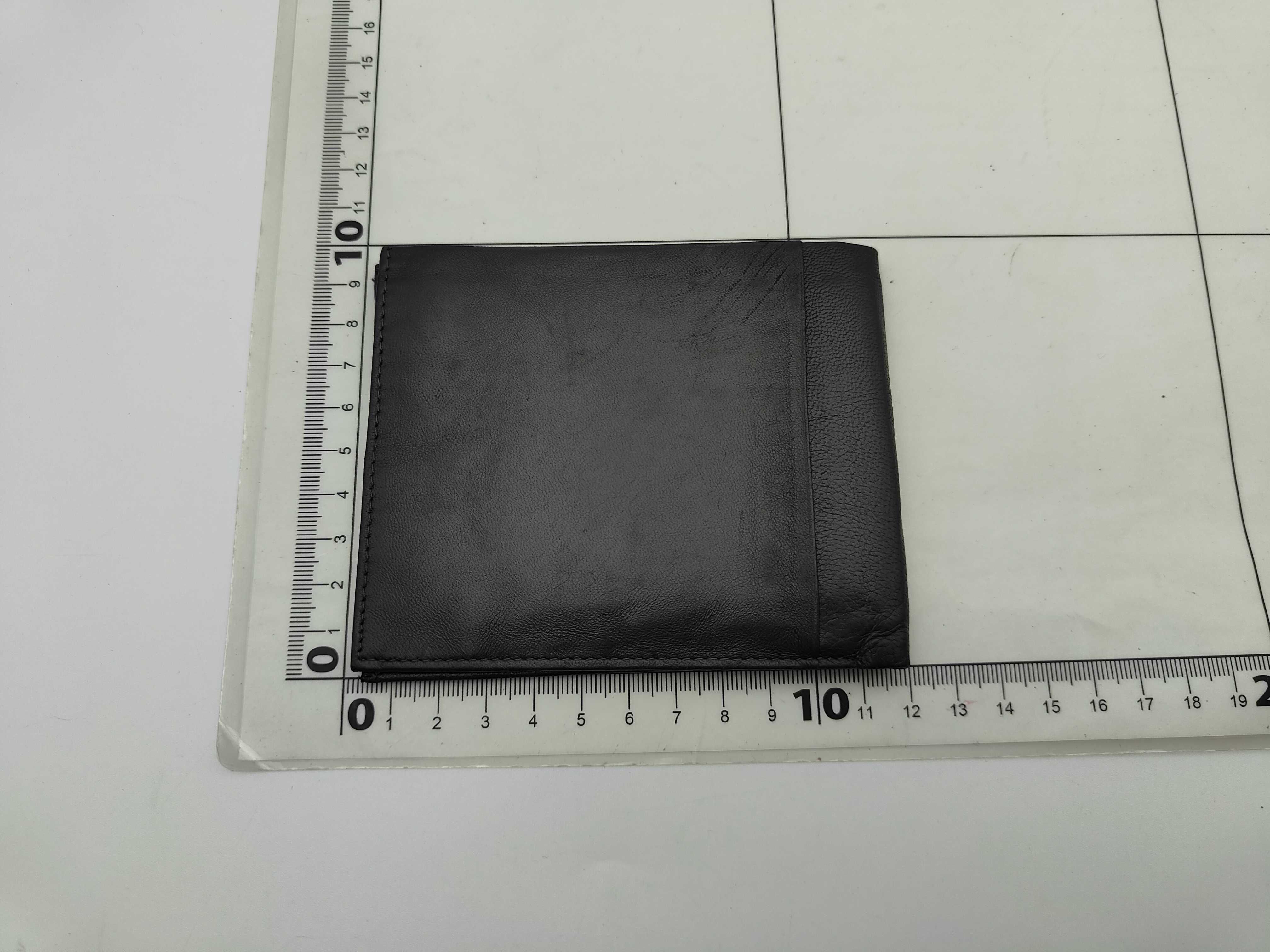 Billfold — view 2