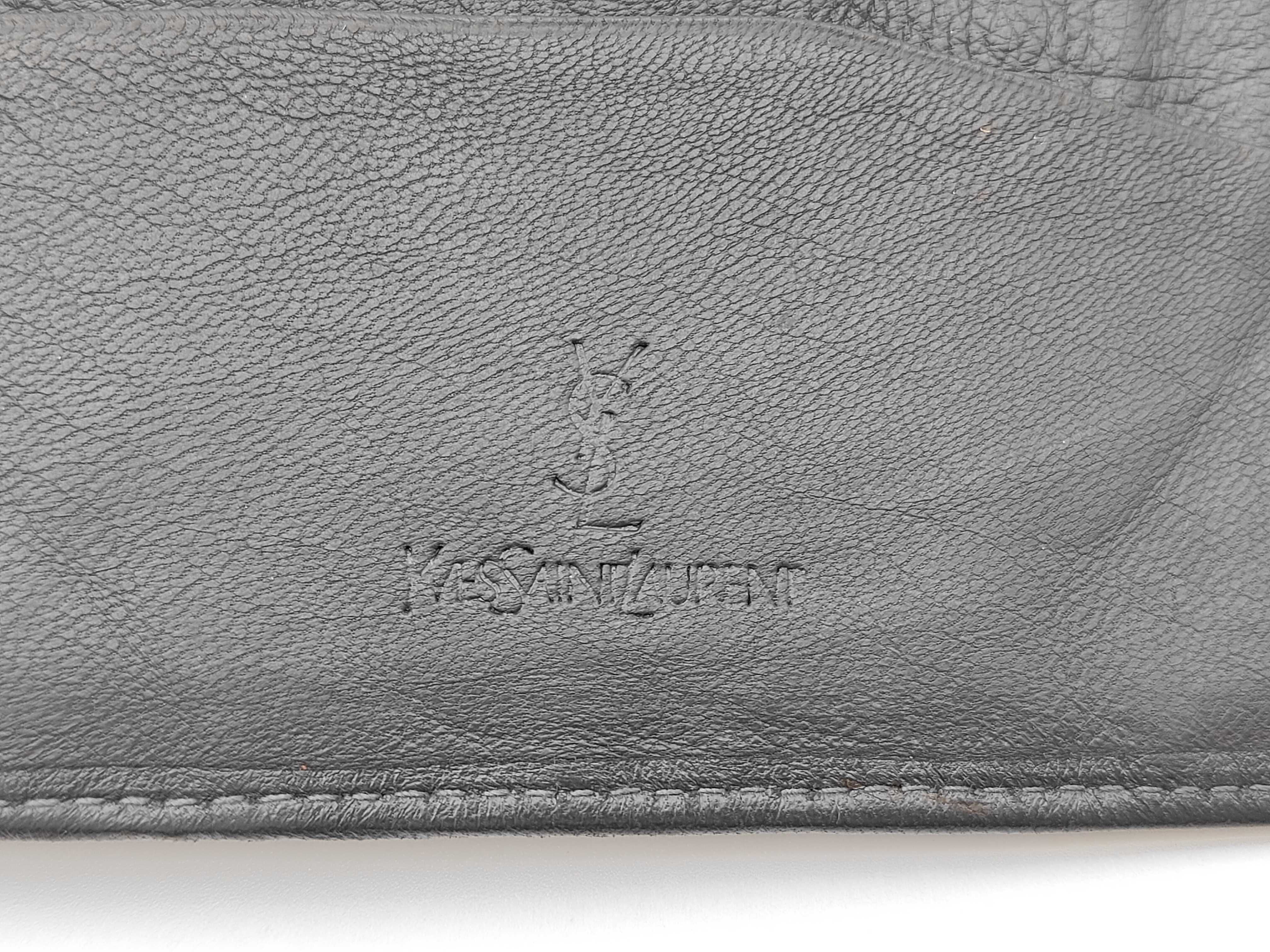 Billfold — view 6