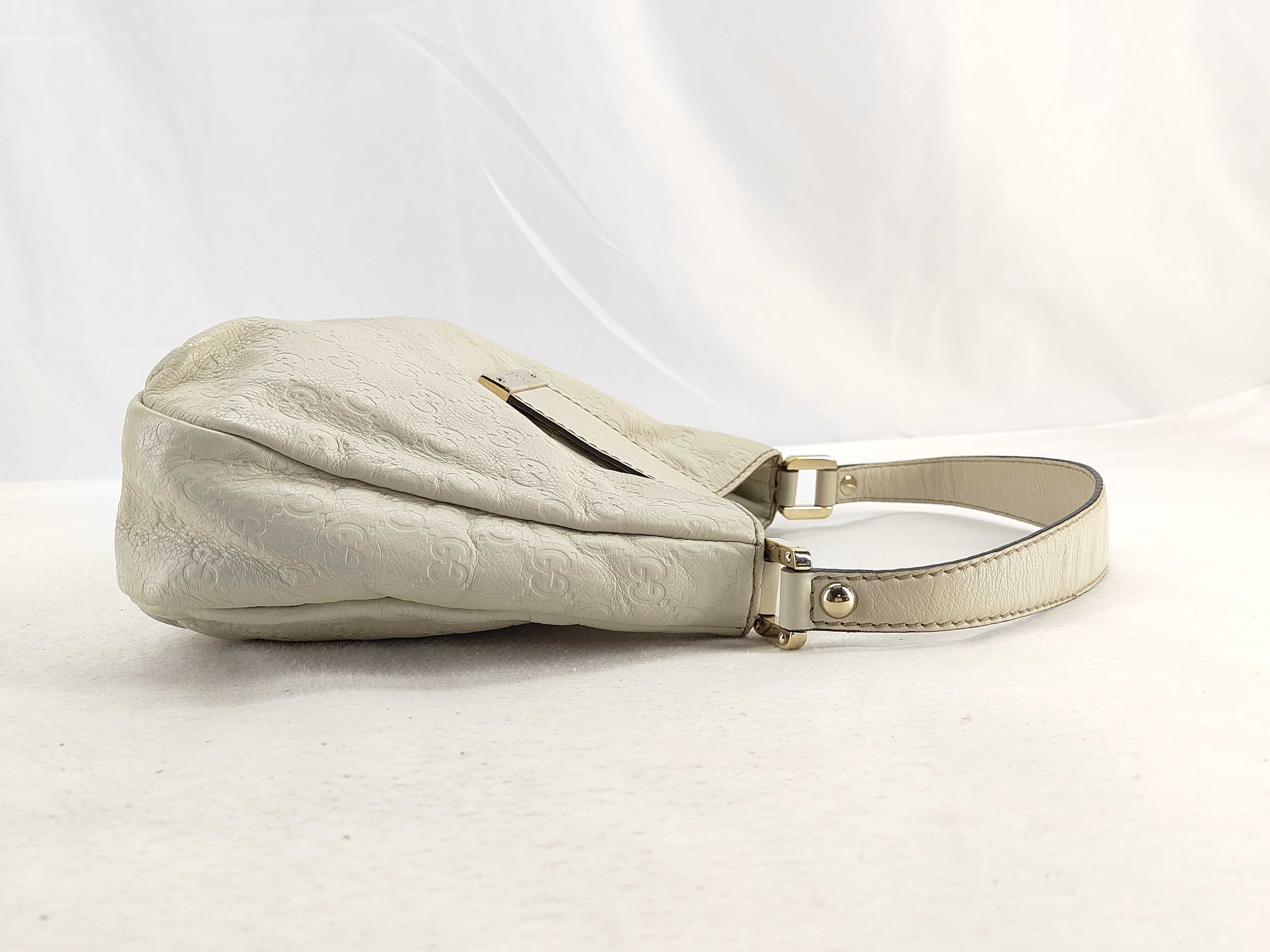 White Leather Pumpkin Underarm Bag Shoulder Bag — view 3