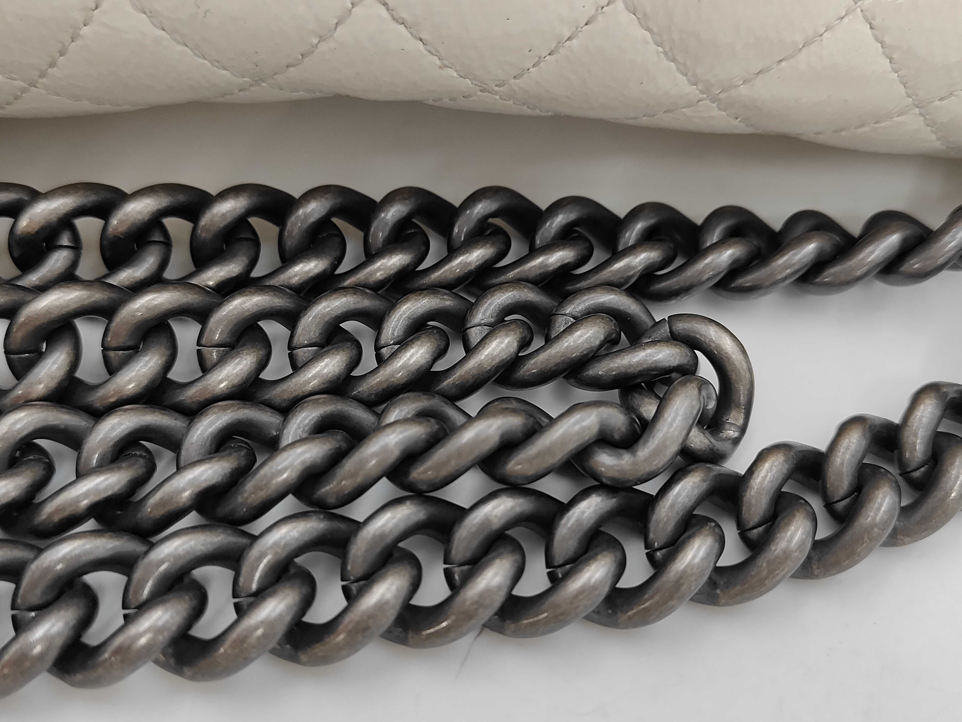 Chain Shoulder Bag, Patent Leather, White, Silver, Boy Chanel, Series 19 (Shoulder Bag) — view 6