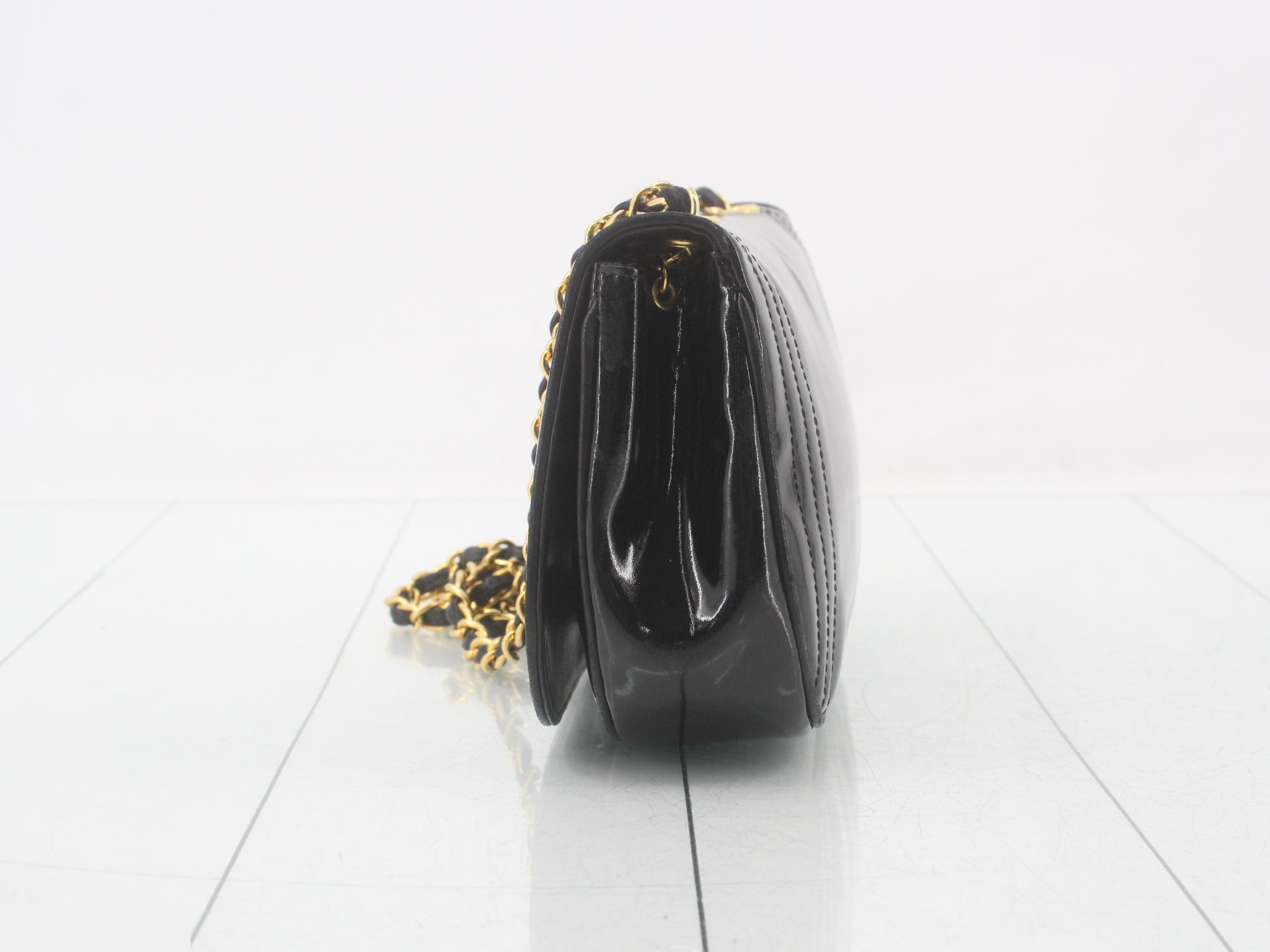 Chain shoulder bag, patent leather — view 3