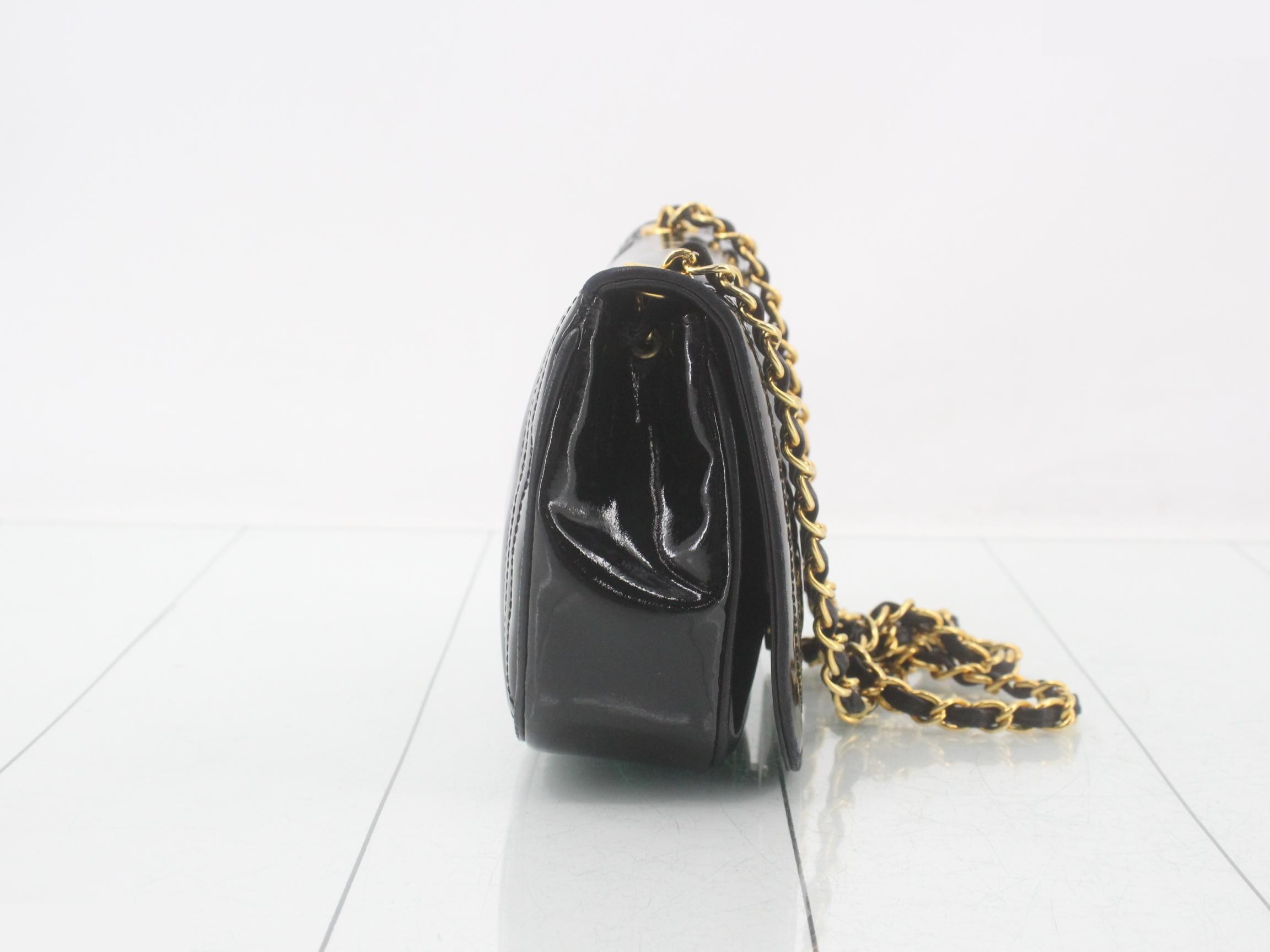 Chain shoulder bag, patent leather — view 4
