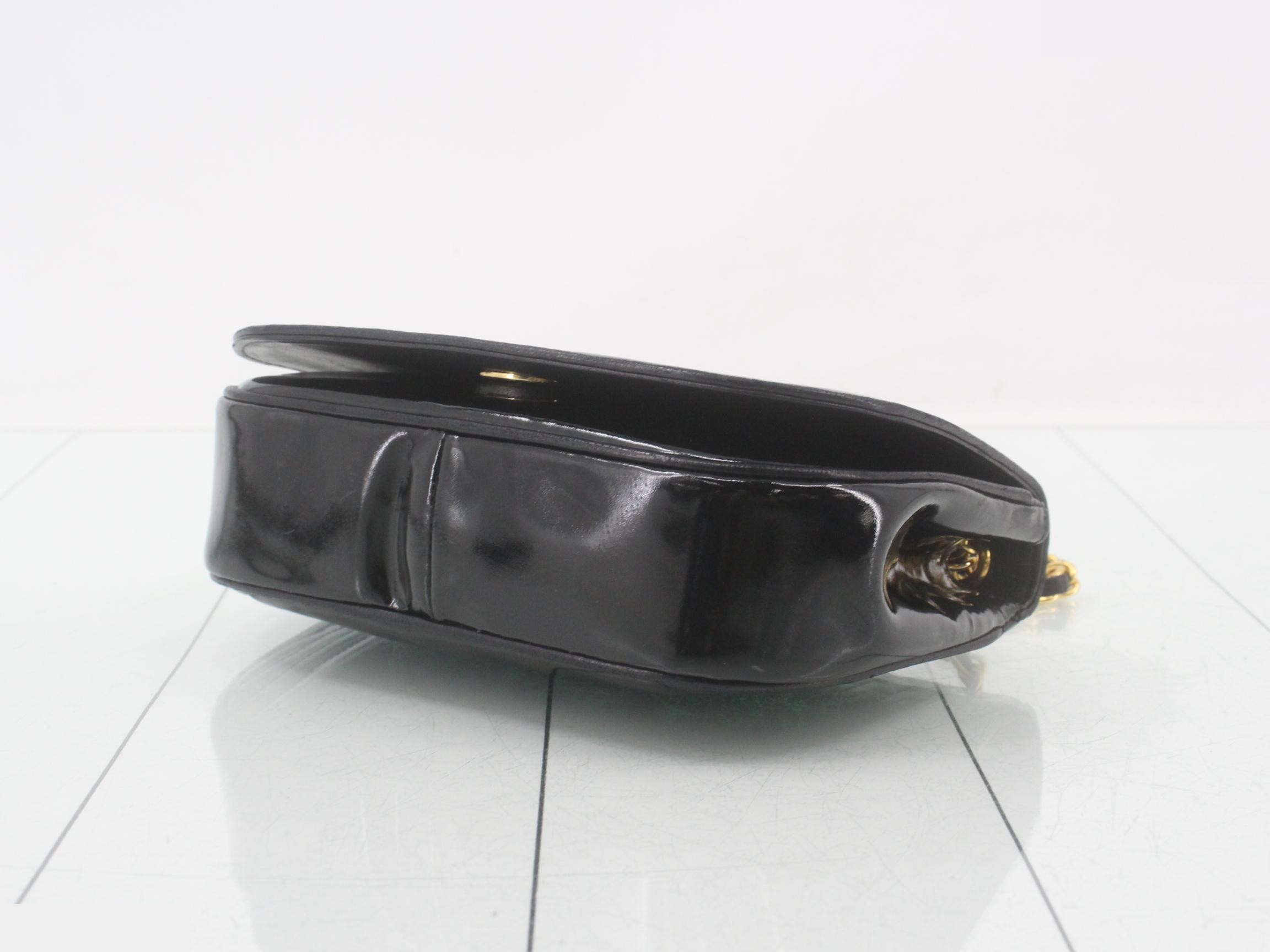 Chain shoulder bag, patent leather — view 6