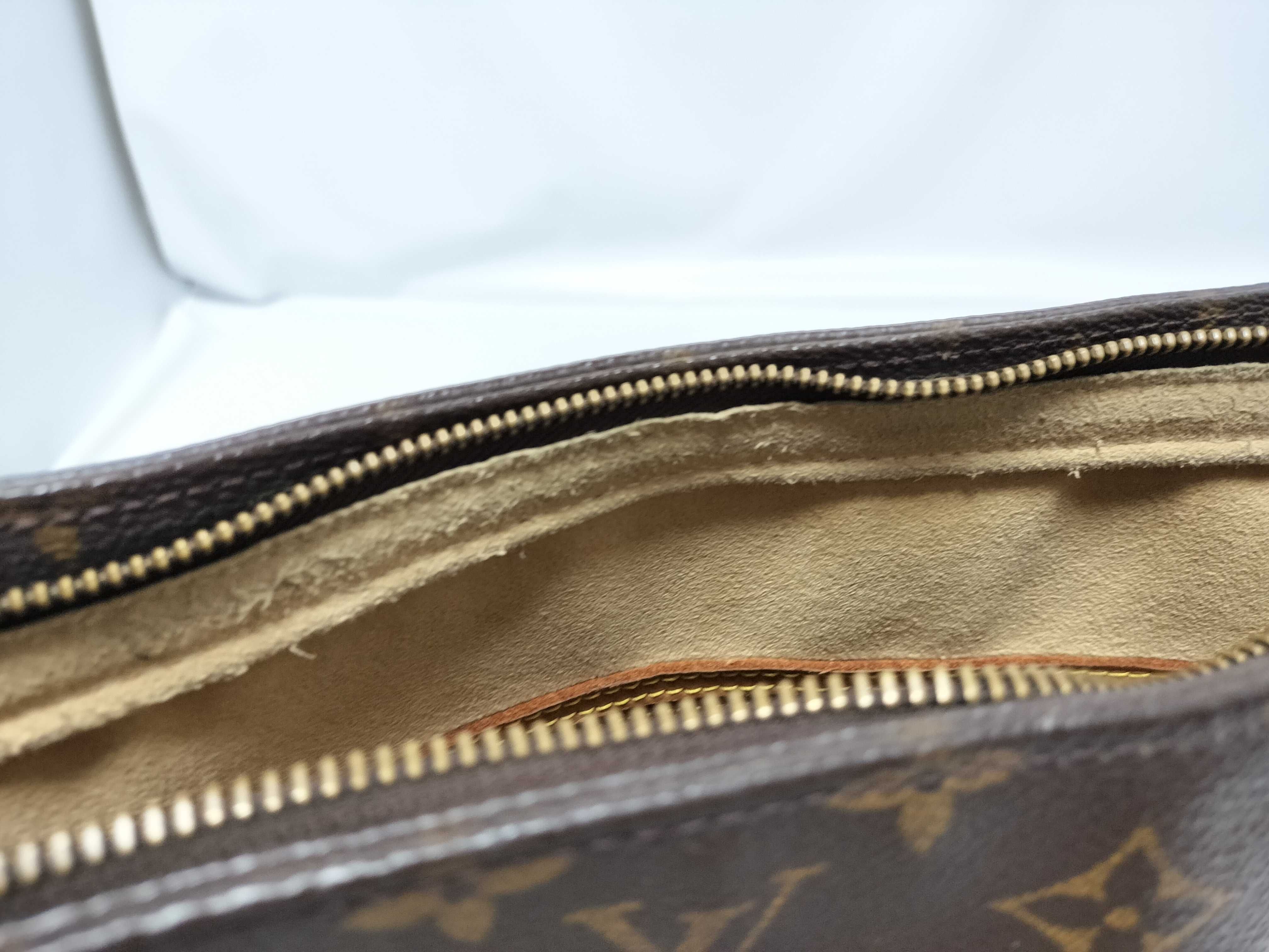 Monogram LV Monogram Looping GM M51145 MI0999 Shoulder Bag — view 13