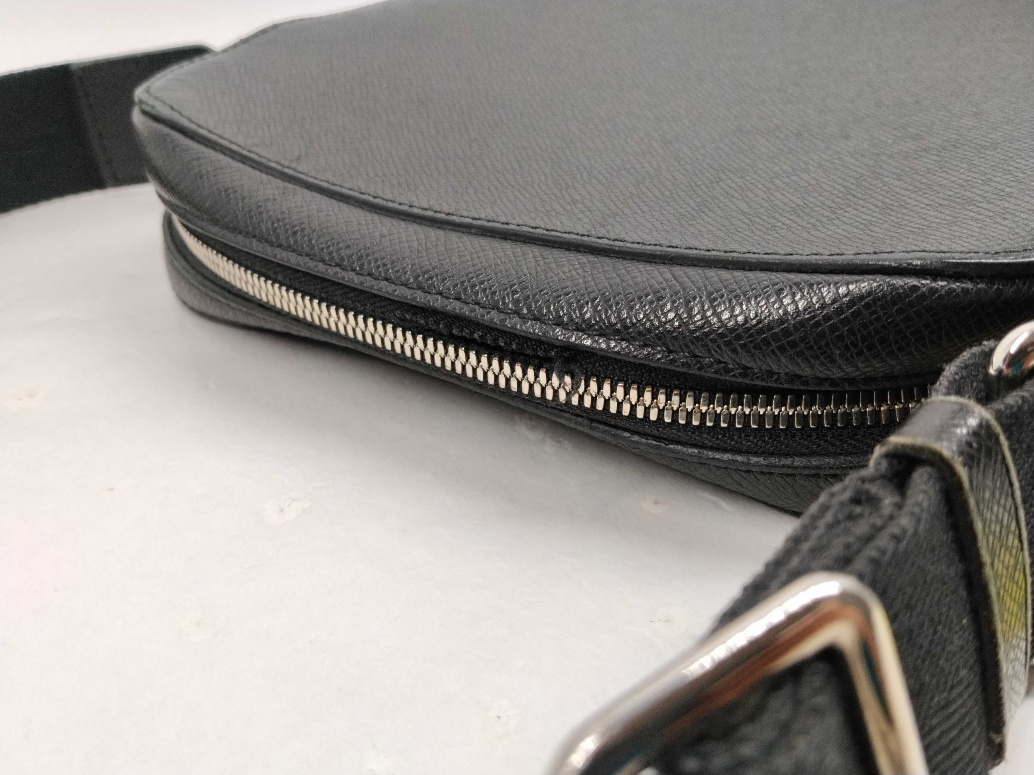 Taiga Anton Shoulder Bag — view 8