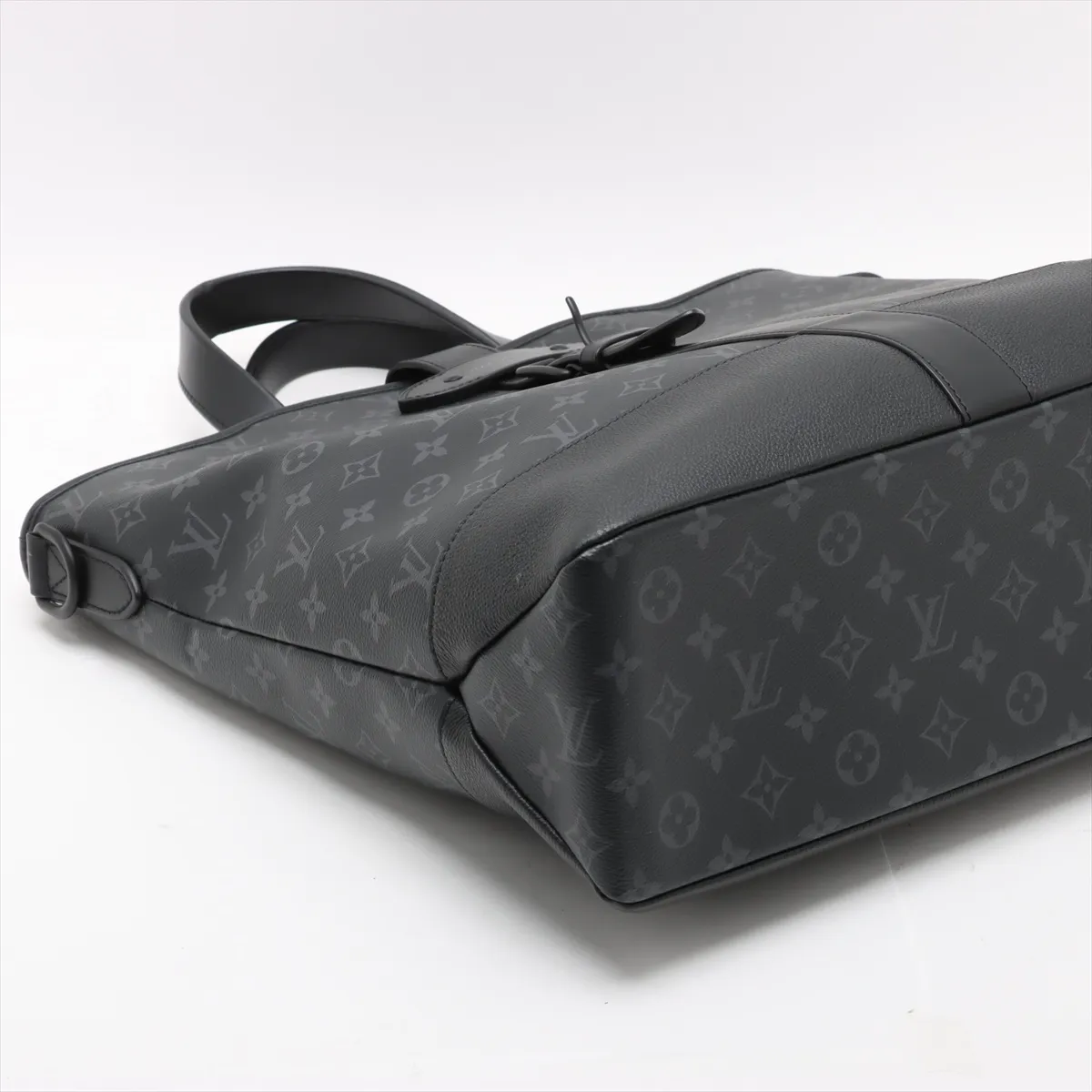Monogram Eclipse Saumur Tote M45914 Black RFID Reactive — view 4