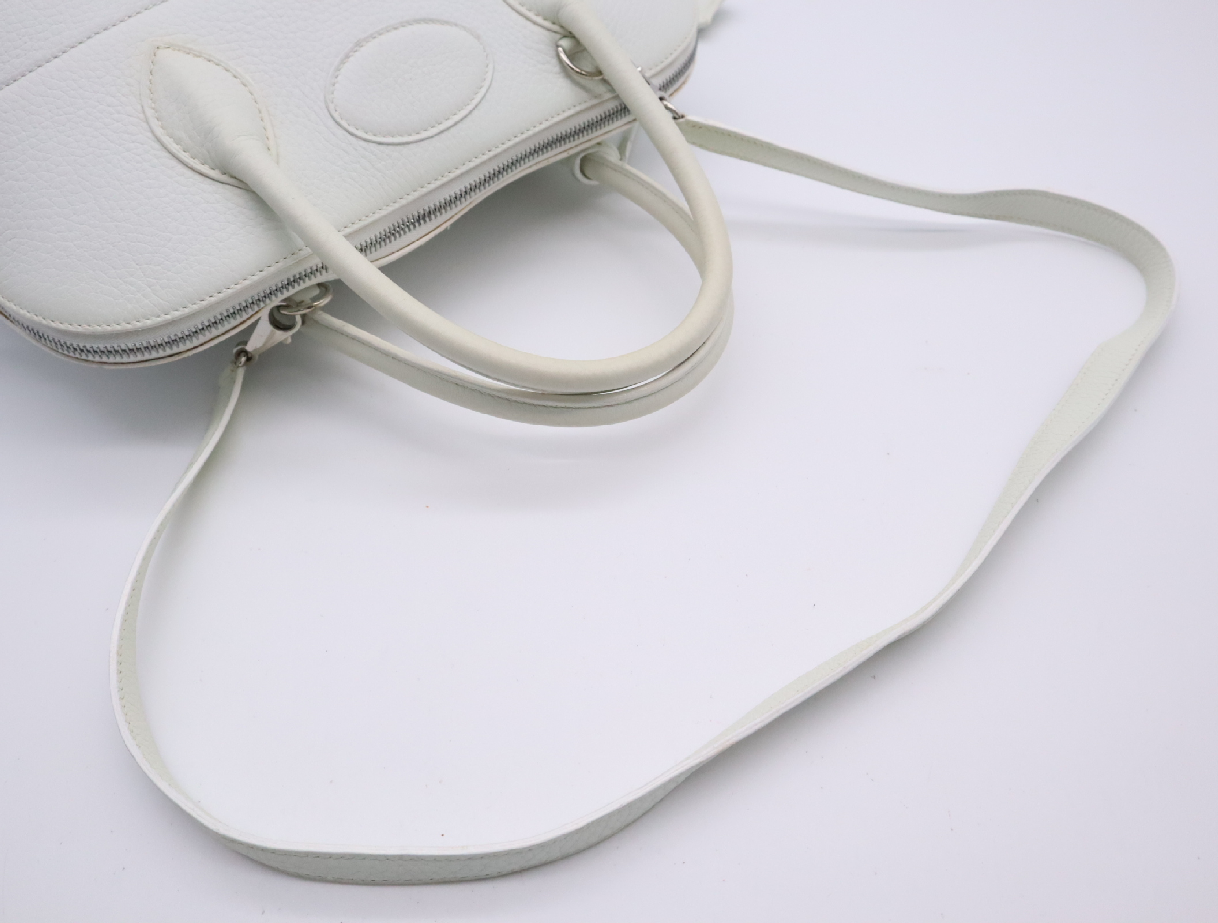 Leather Bolide 35 White Handbag with Shoulder Strap, Padlock, 2 Keys, Clochette, and Dust Bag — view 12
