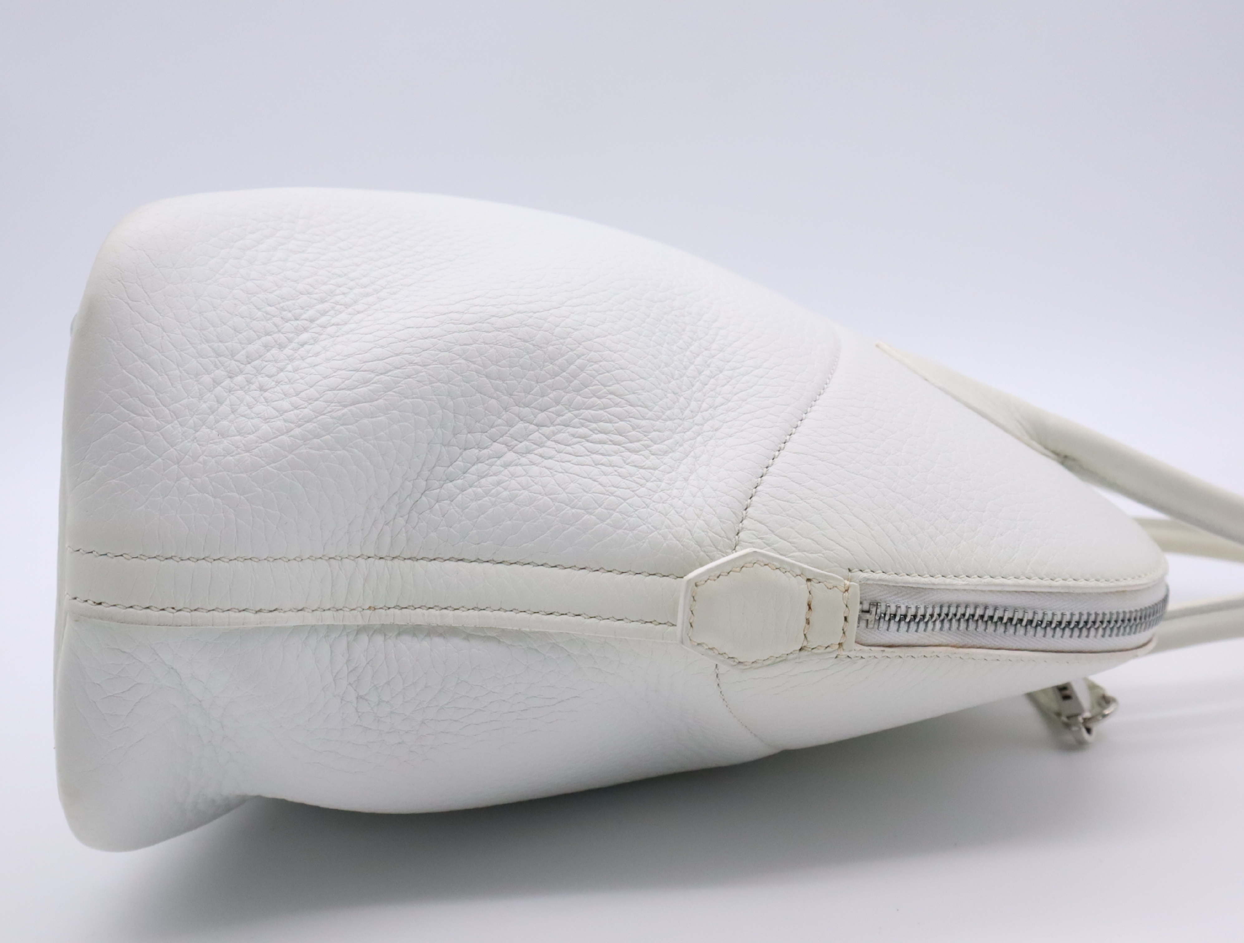 Leather Bolide 35 White Handbag with Shoulder Strap, Padlock, 2 Keys, Clochette, and Dust Bag — view 5