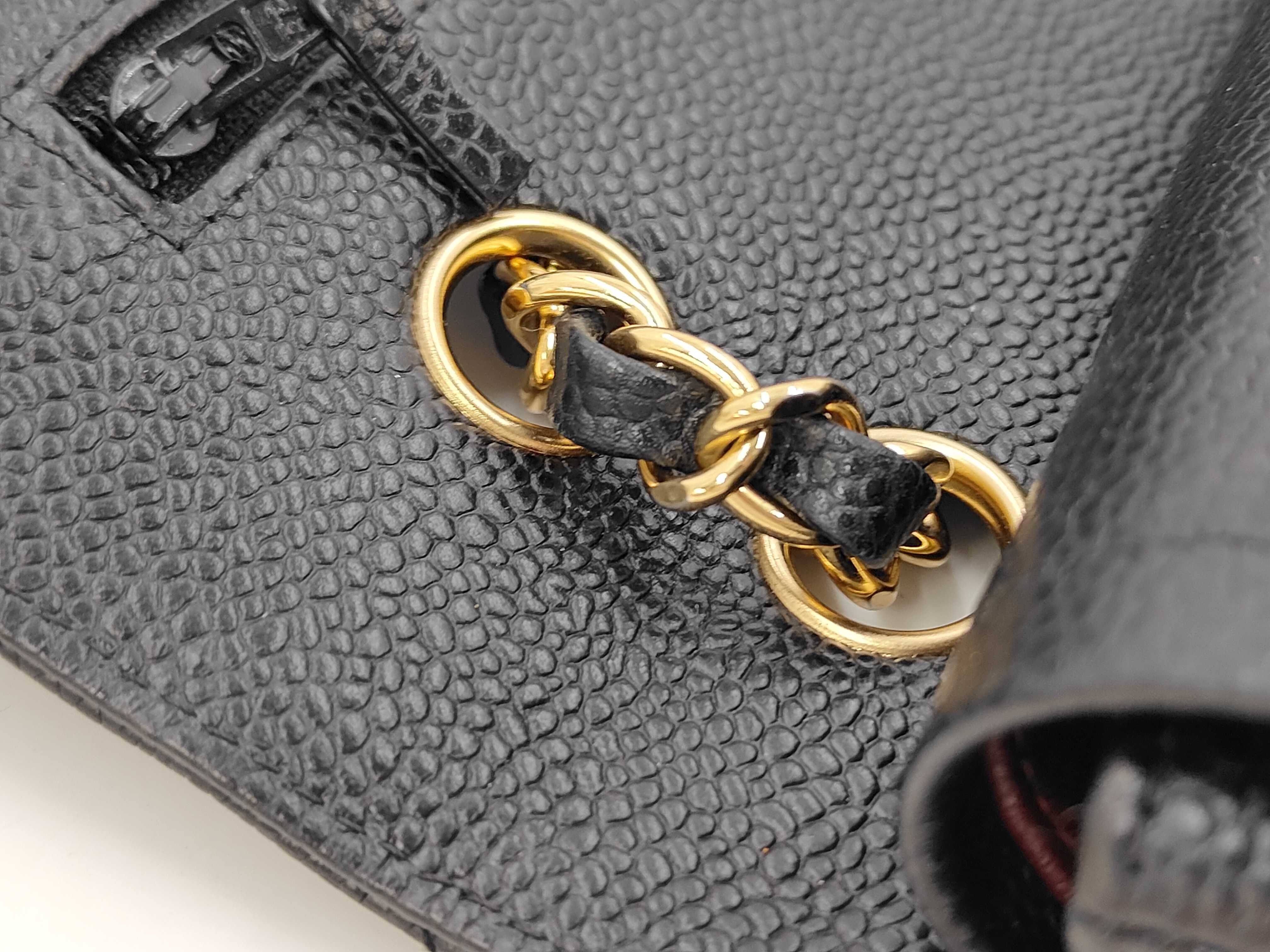 Matelassé 25 Caviar Skin Black Double Flap Shoulder Bag (Serial Number 20s) — view 8