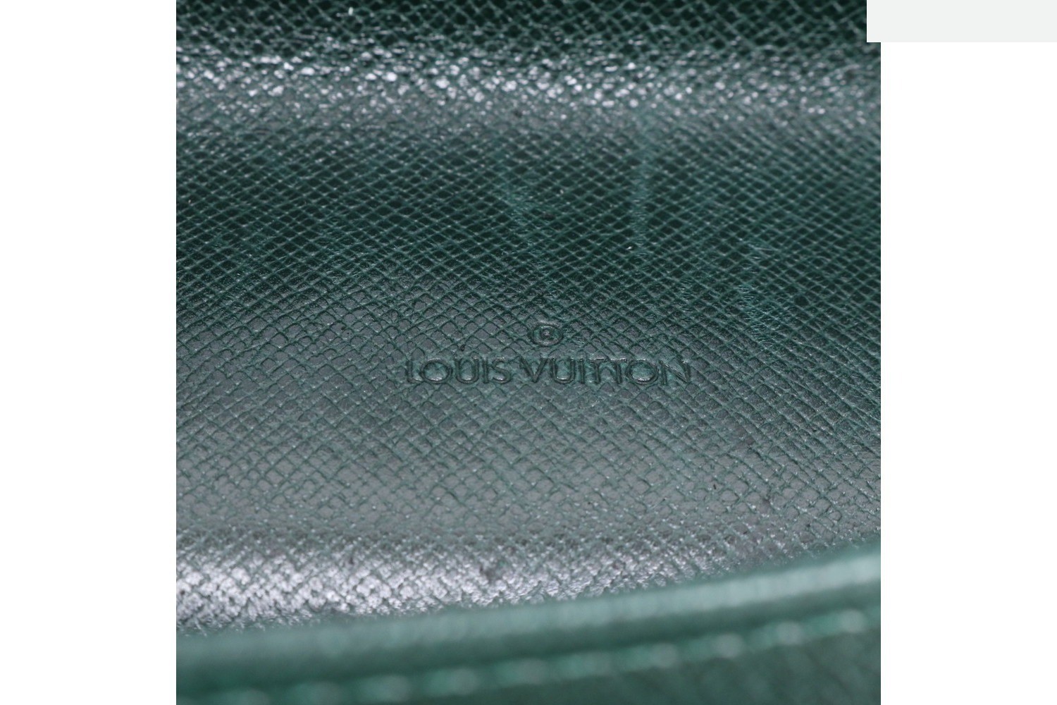 Taiga Poche Papier M64338 Leather Second Bag — view 6