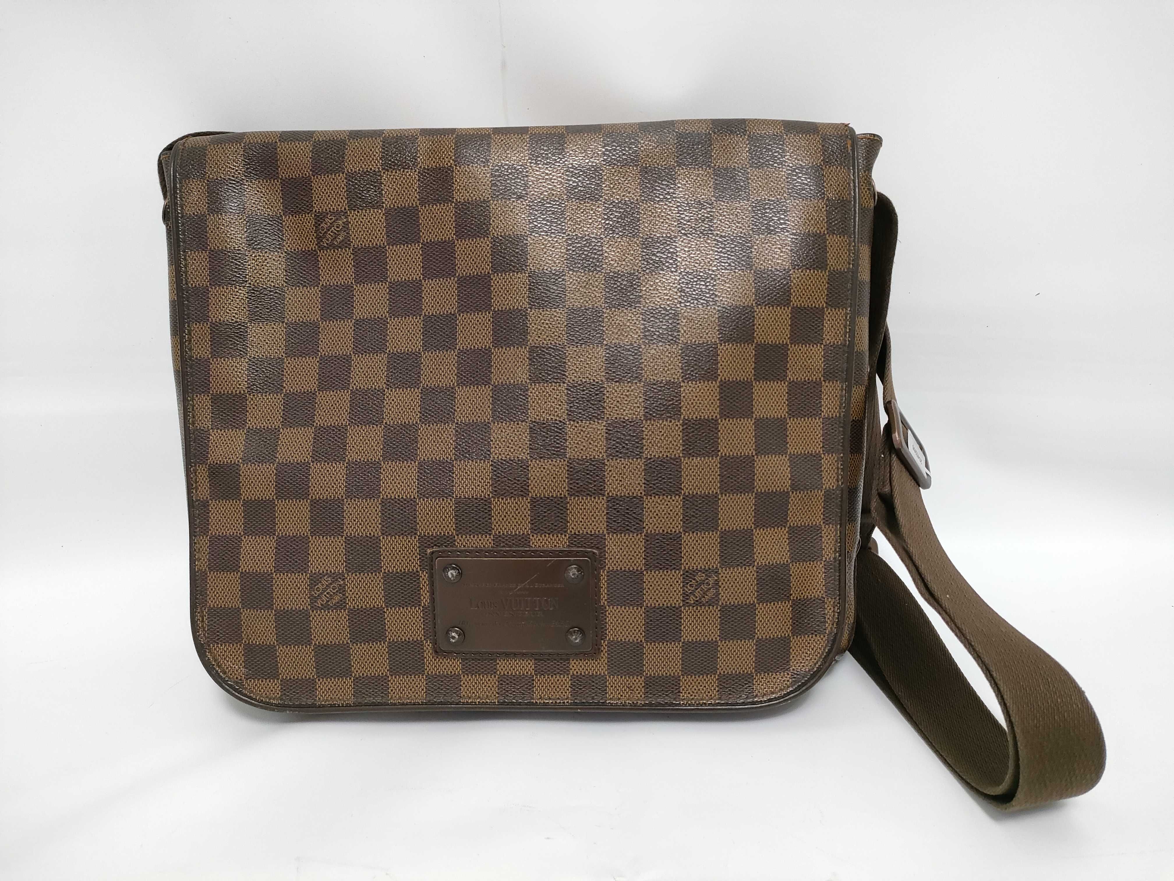 Monogram Louis Vuitton Message Shoulder Bag
