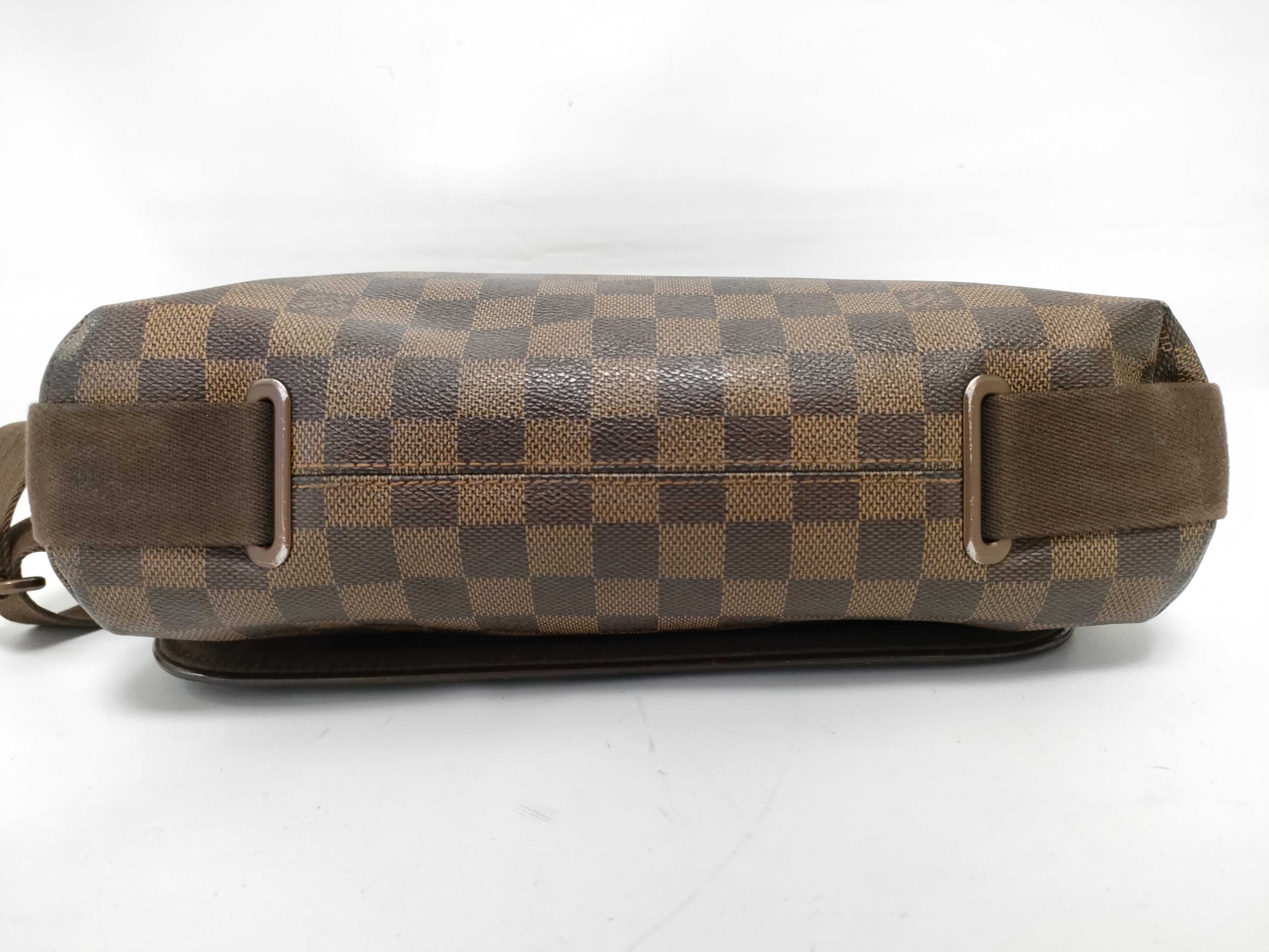Monogram Louis Vuitton Message Shoulder Bag — view 3
