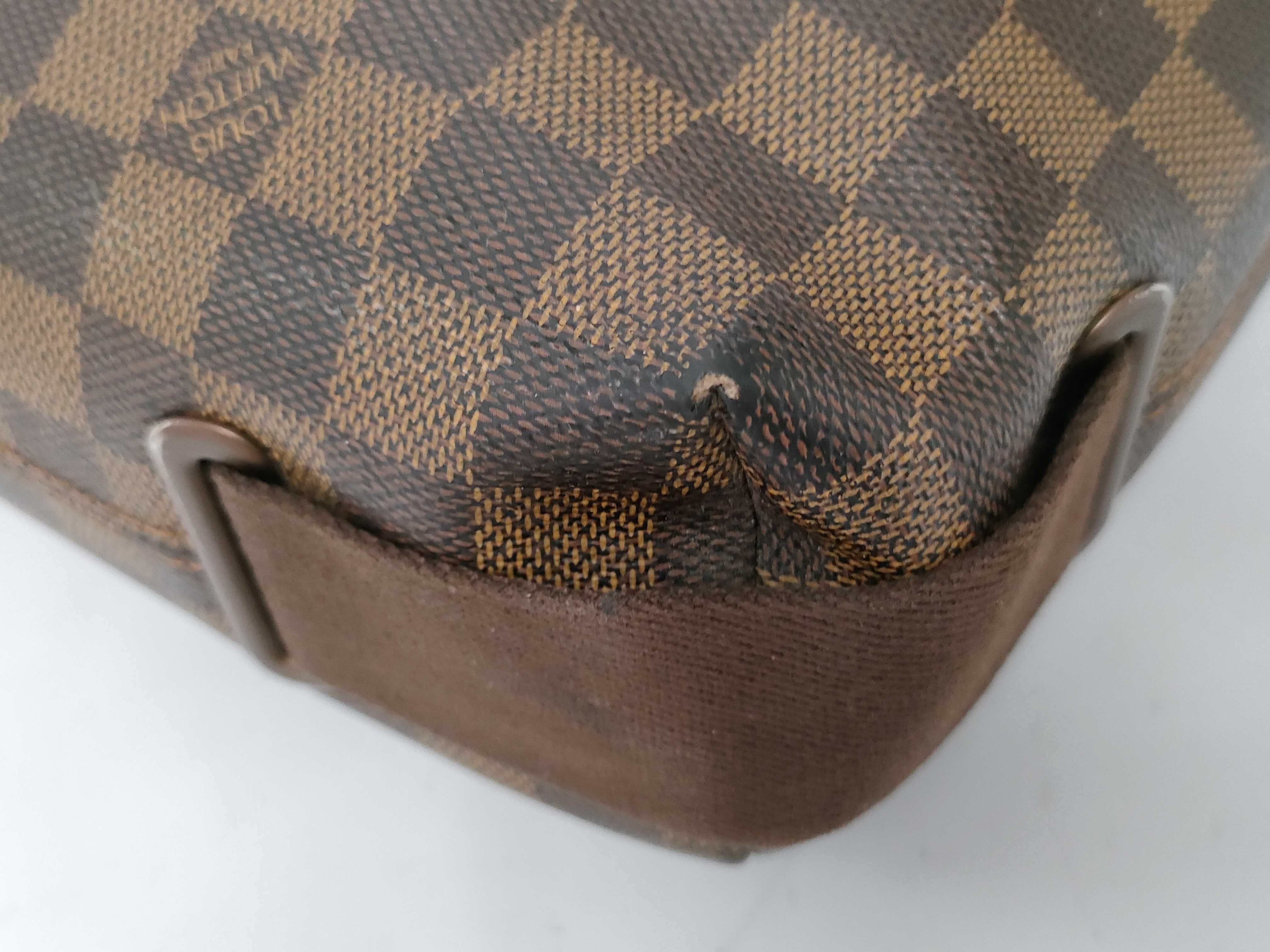 Monogram Louis Vuitton Message Shoulder Bag — view 5