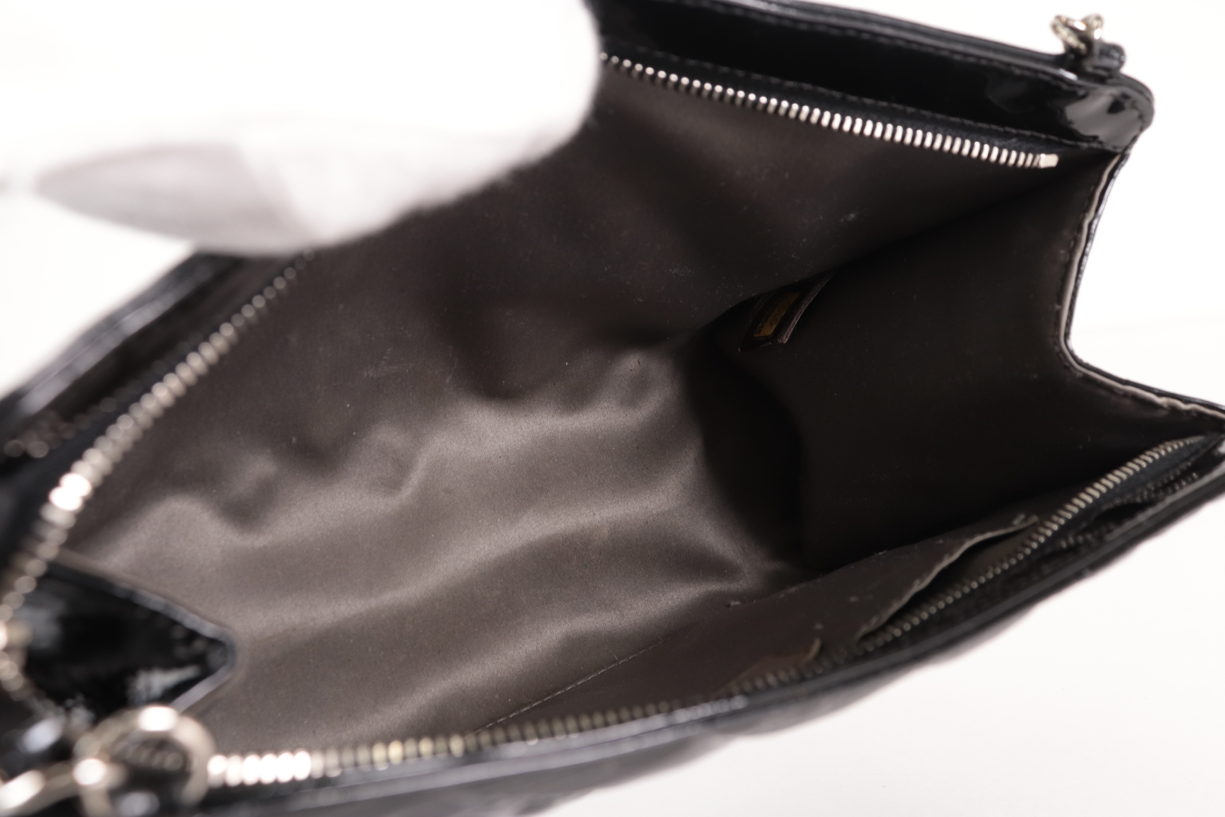 Icon Enamel Chain Shoulder Bag (No. 11) — view 10