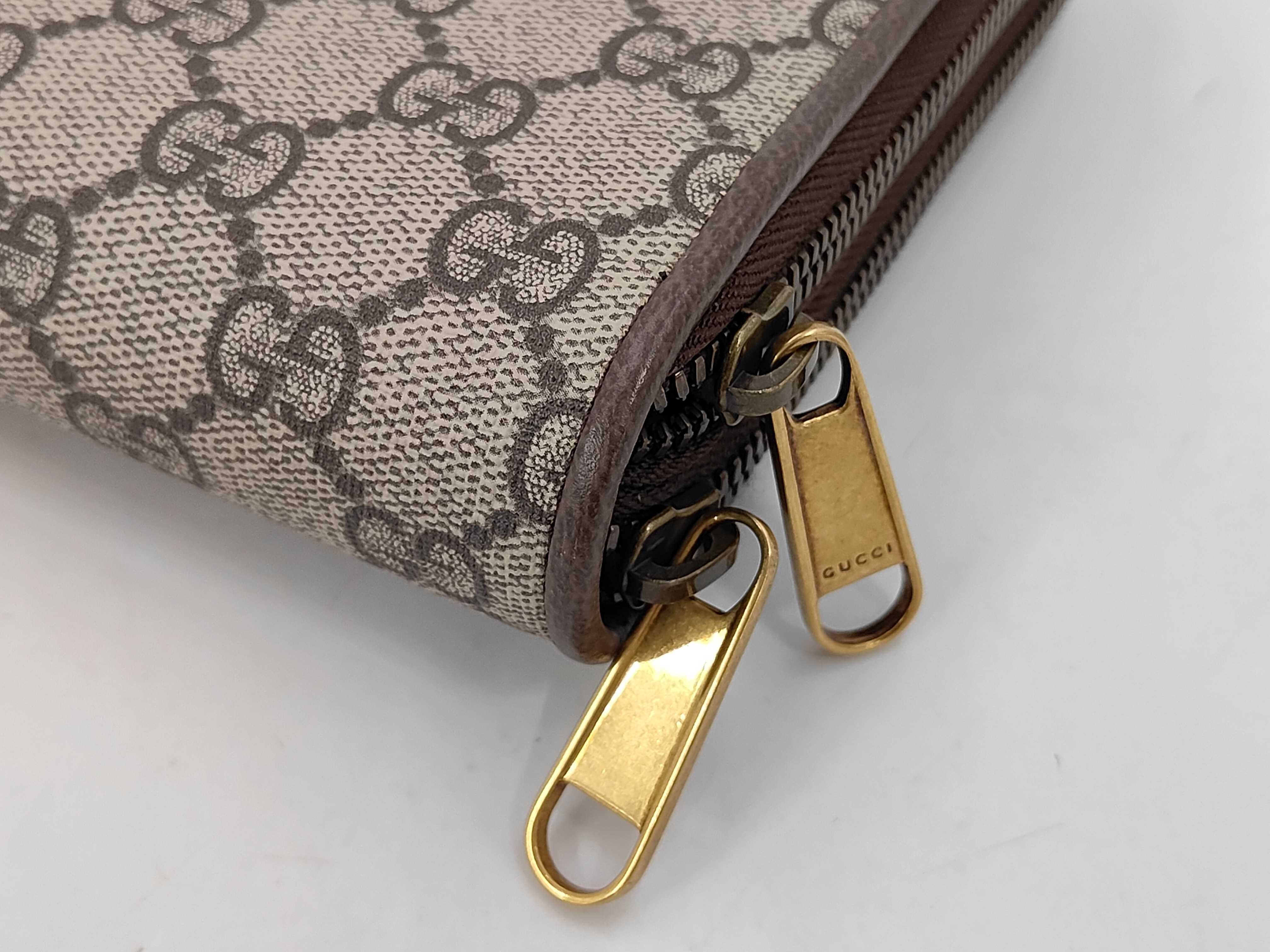 575722 Shoulder Bag — view 3