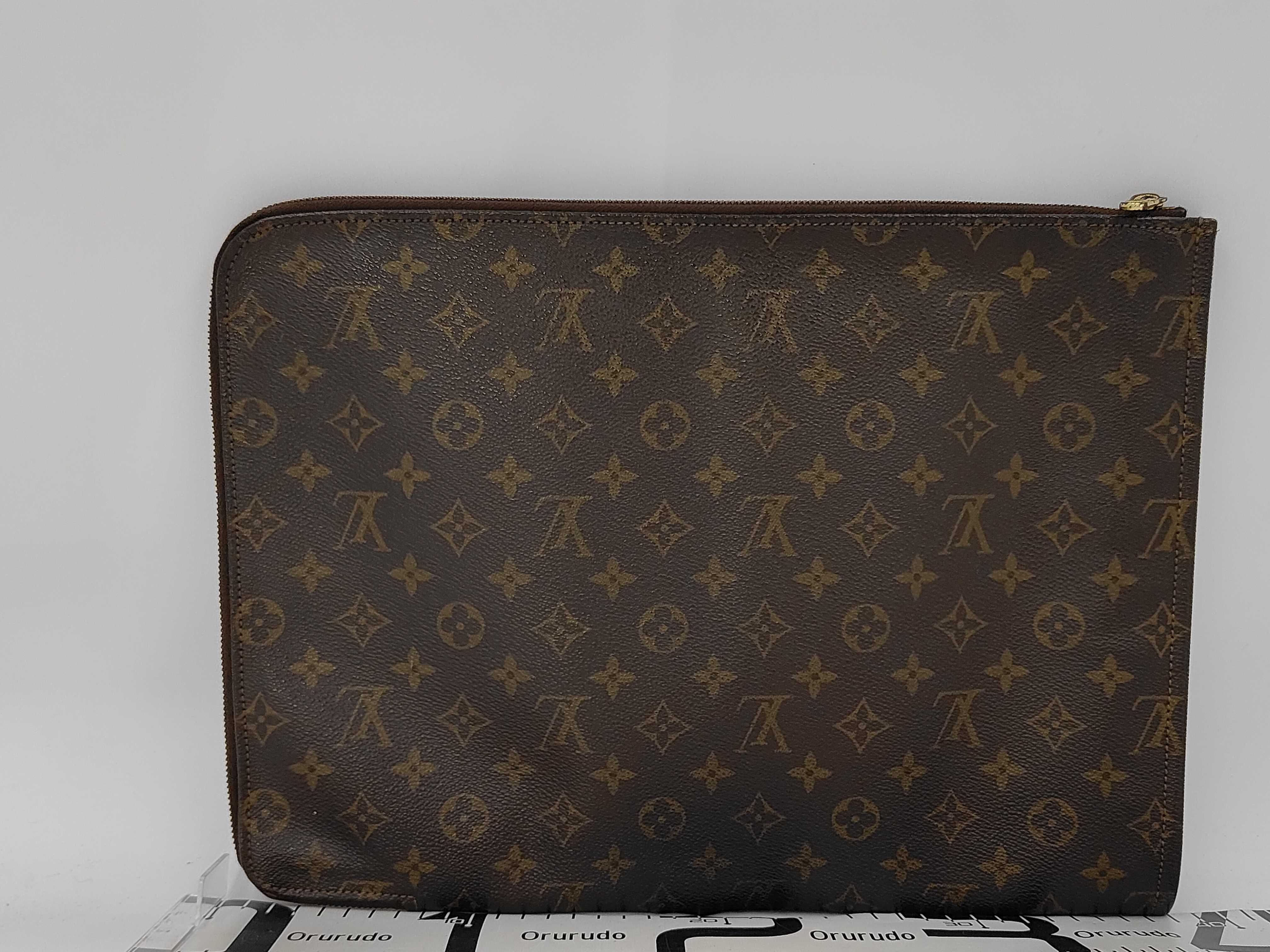 LV Monogram Pochette Document M53456 Bag — view 2