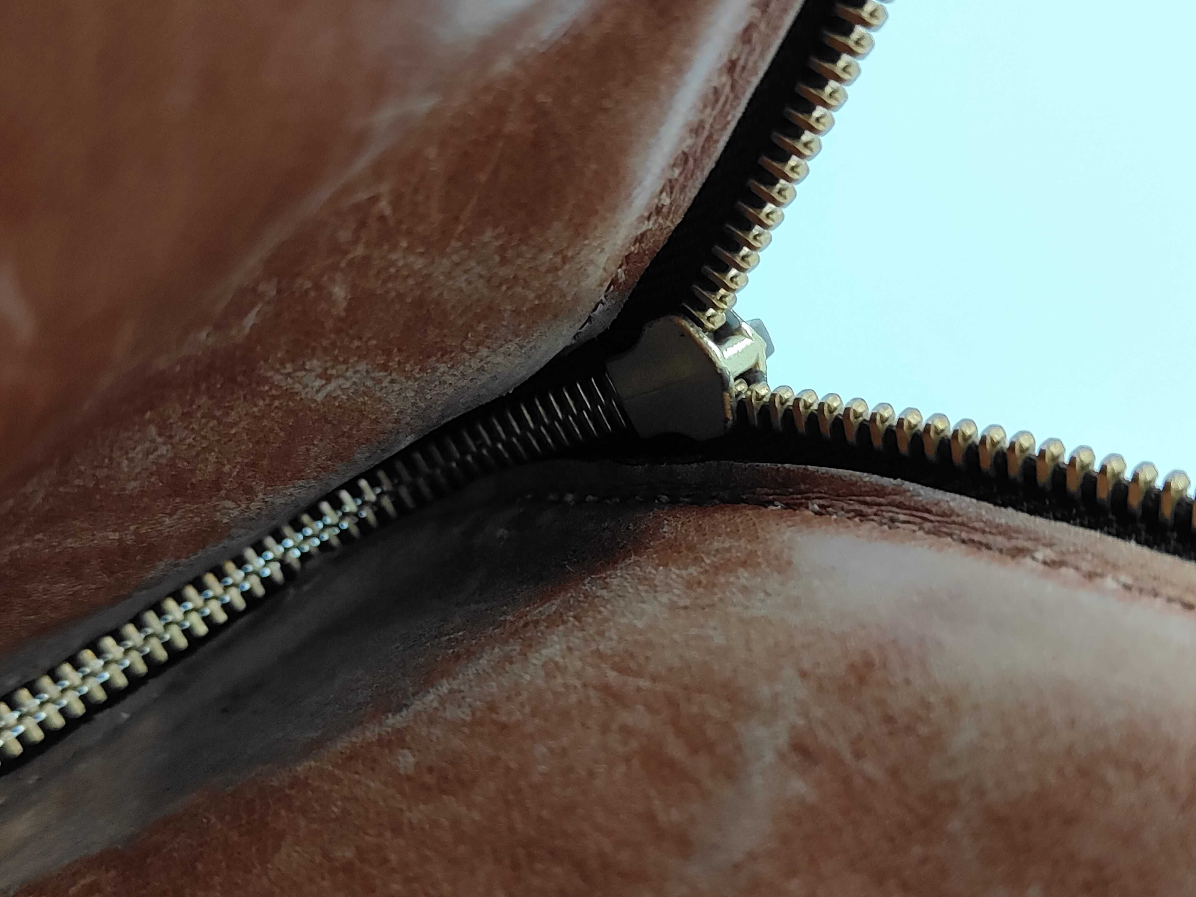 LV Monogram Pochette Document M53456 Bag — view 8