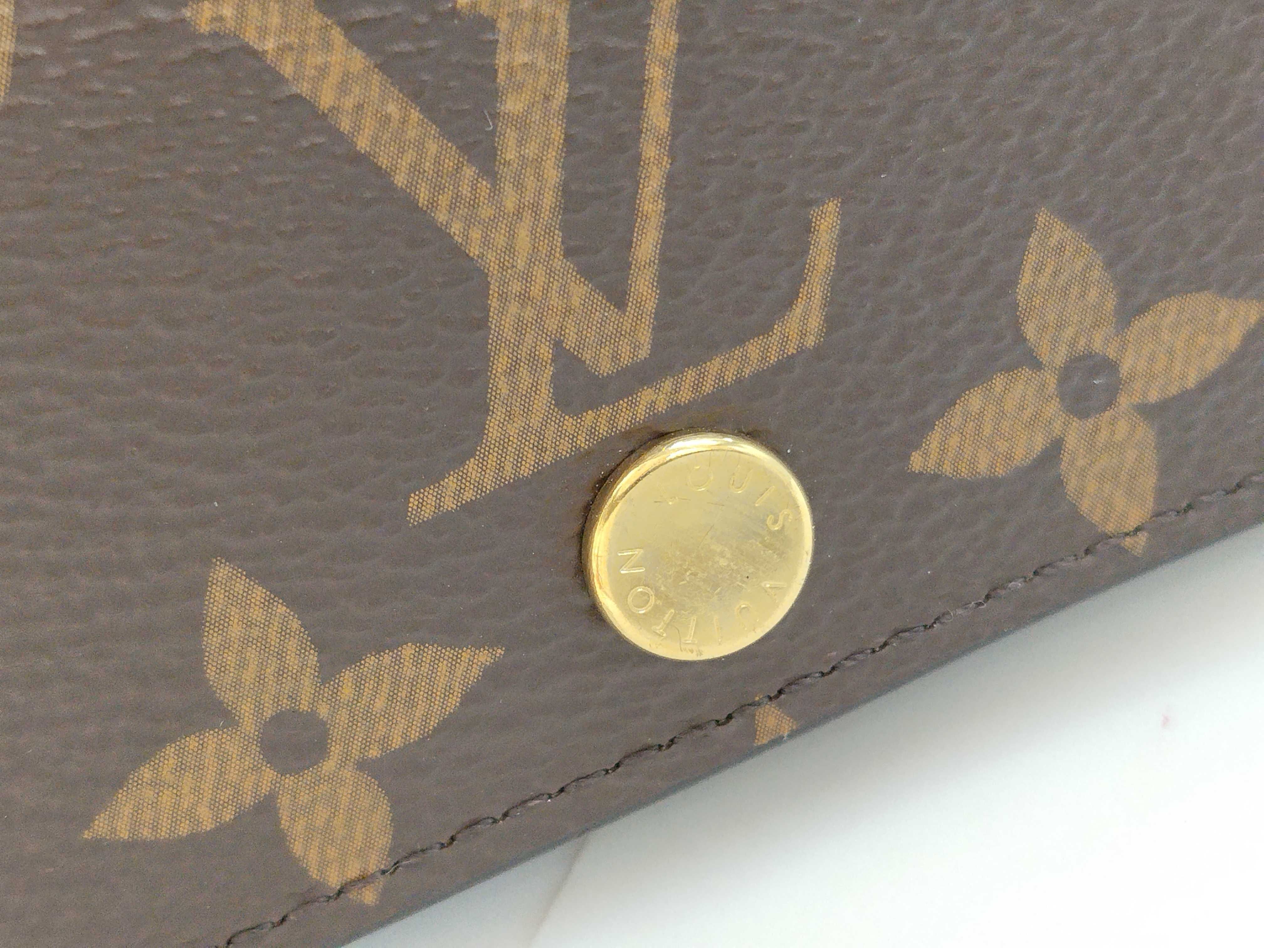 Monogram Louis Vuitton Monogram Multicles 4 M69517 Key Case — view 8