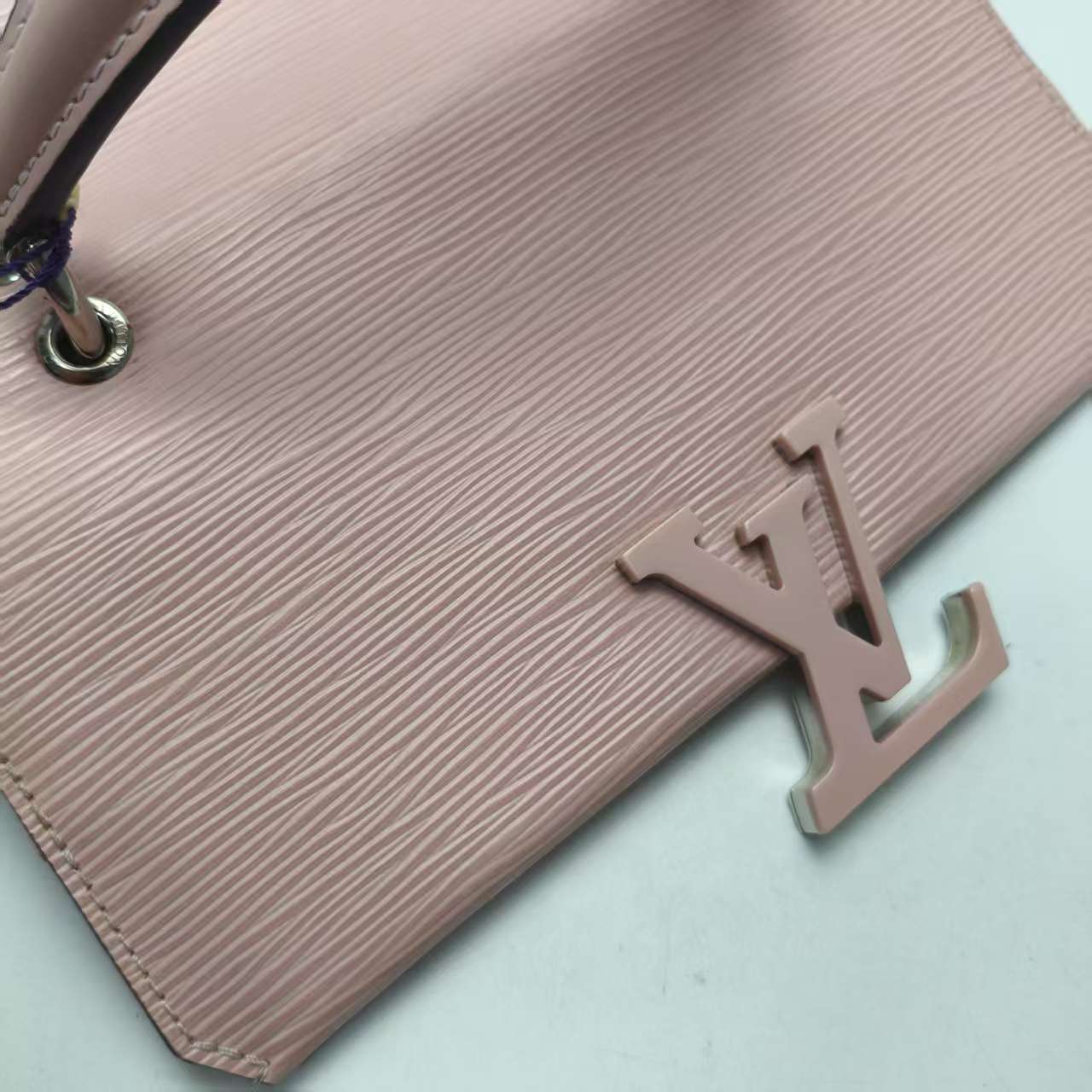 【*Shipped from: China*】LOUIS VUITTON Leather Shoulder Bag — view 11