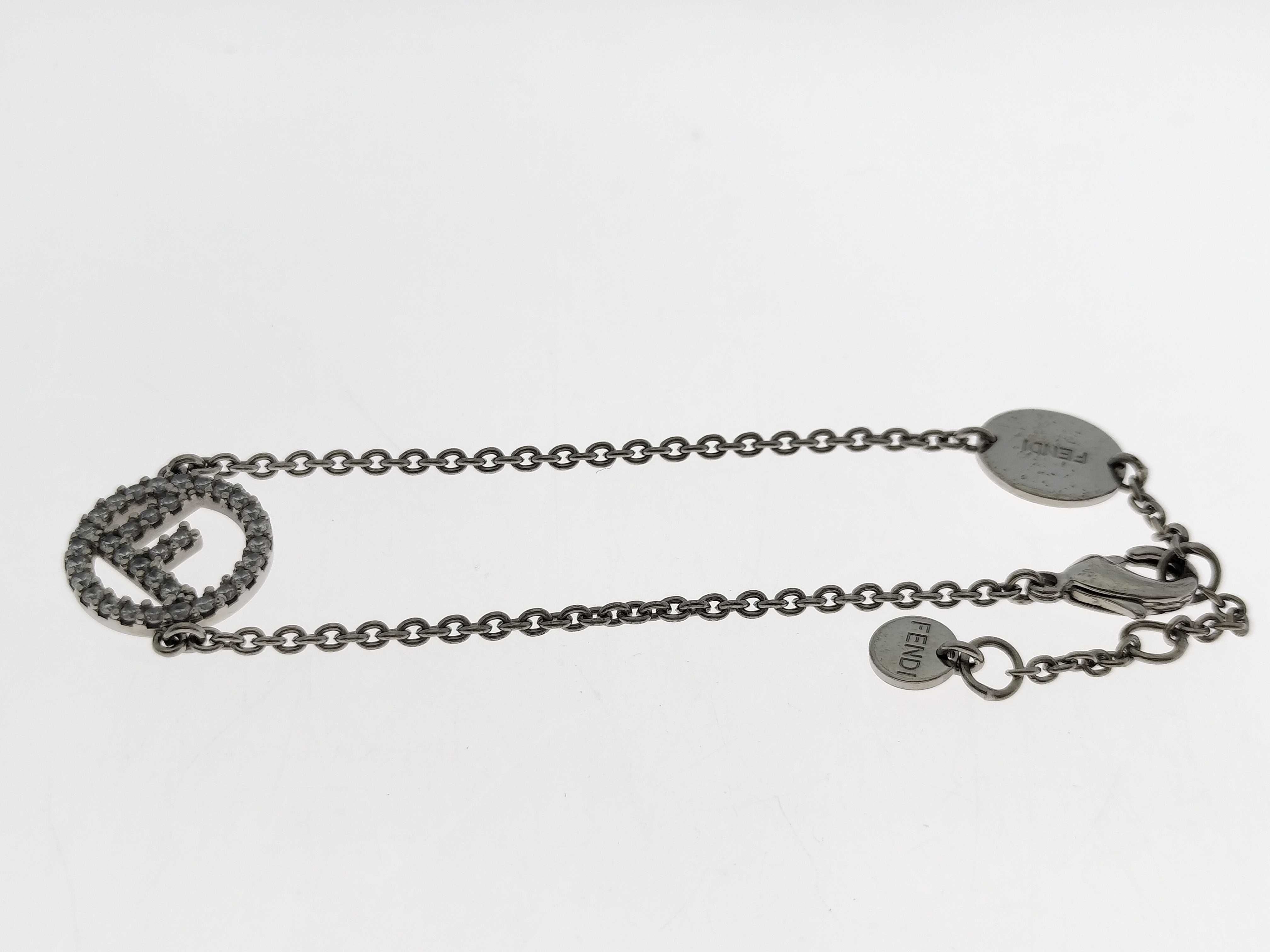 F-logo rhinestone plate round silver bracelet (bracelet/bangle) — view 3