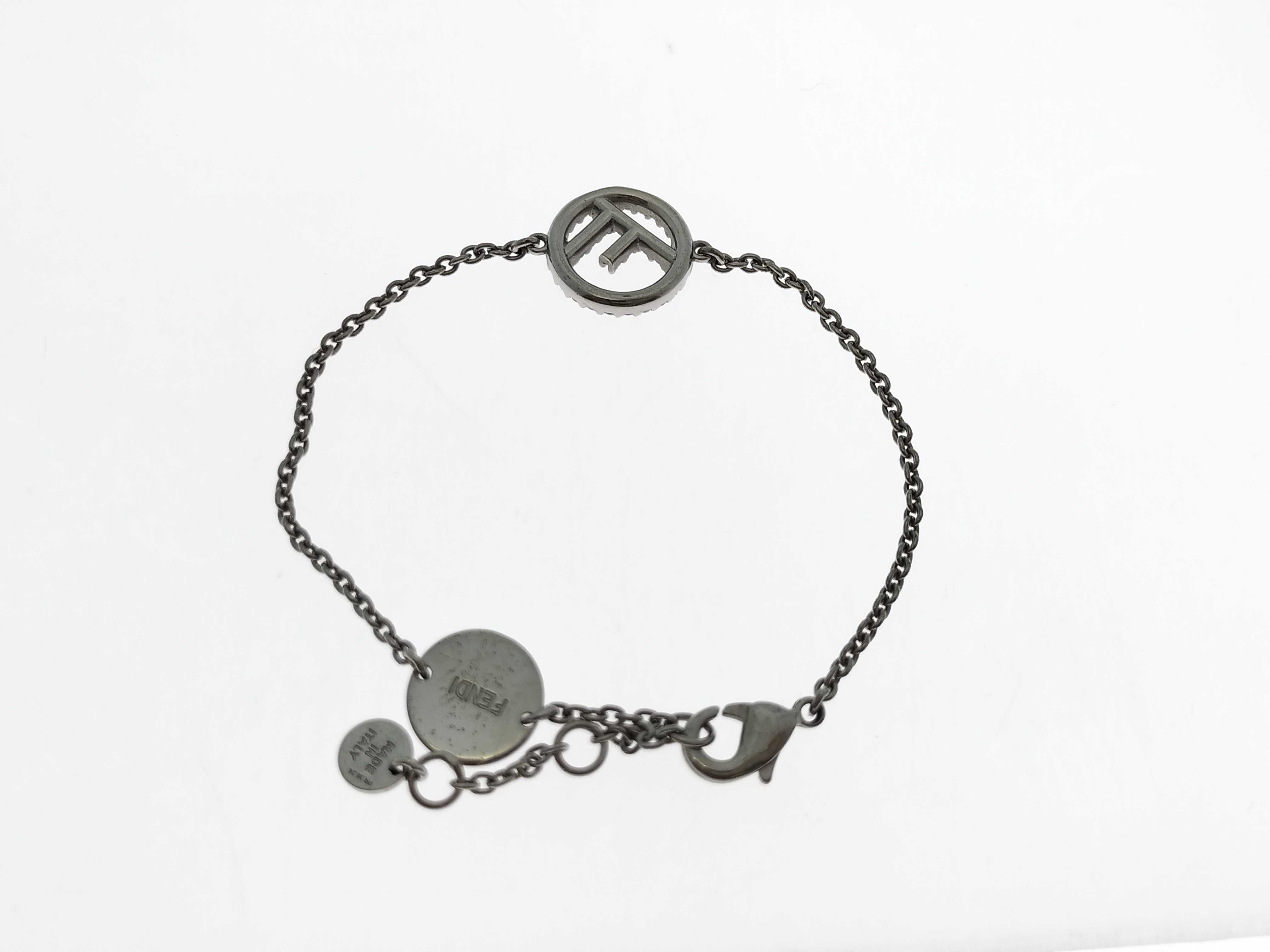 F-logo rhinestone plate round silver bracelet (bracelet/bangle) — view 4
