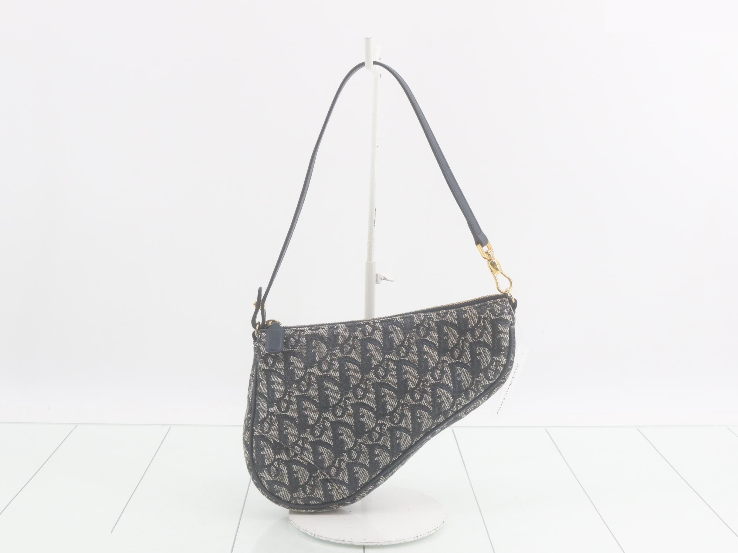 Trotter handbag, saddle handbag, navy