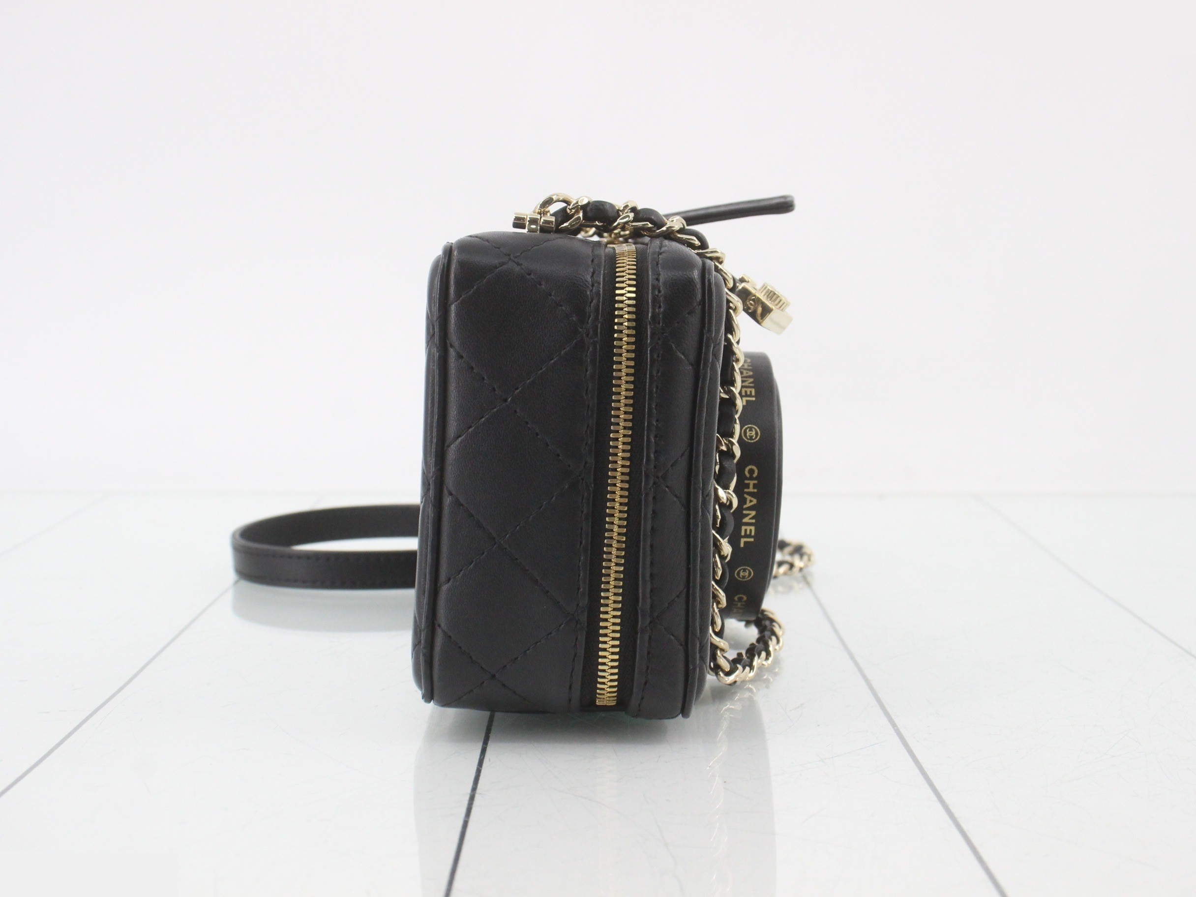 lambskin camera bag chain shoulder bag — view 4