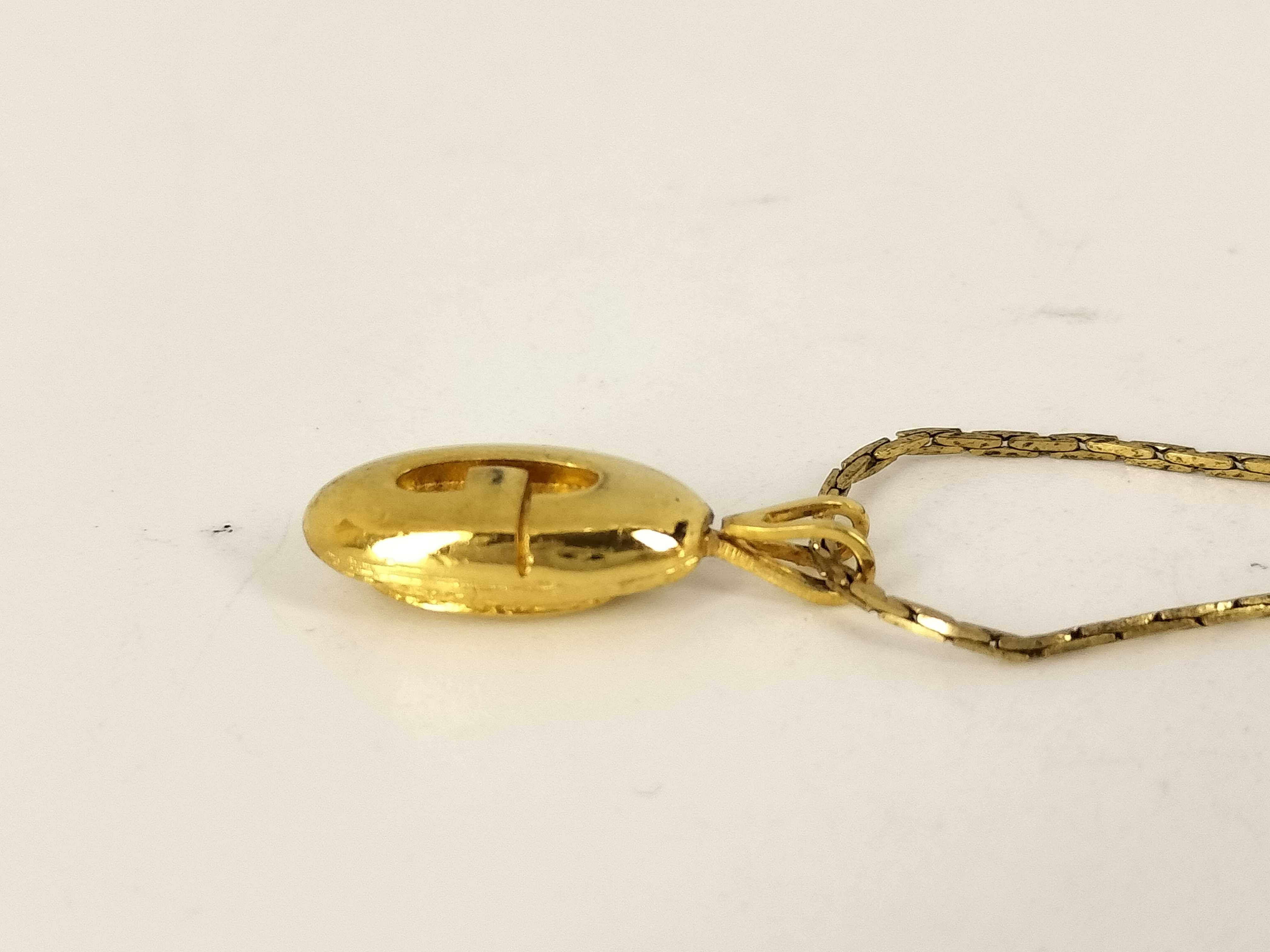 necklace, gold, vintage, with logo. — view 3